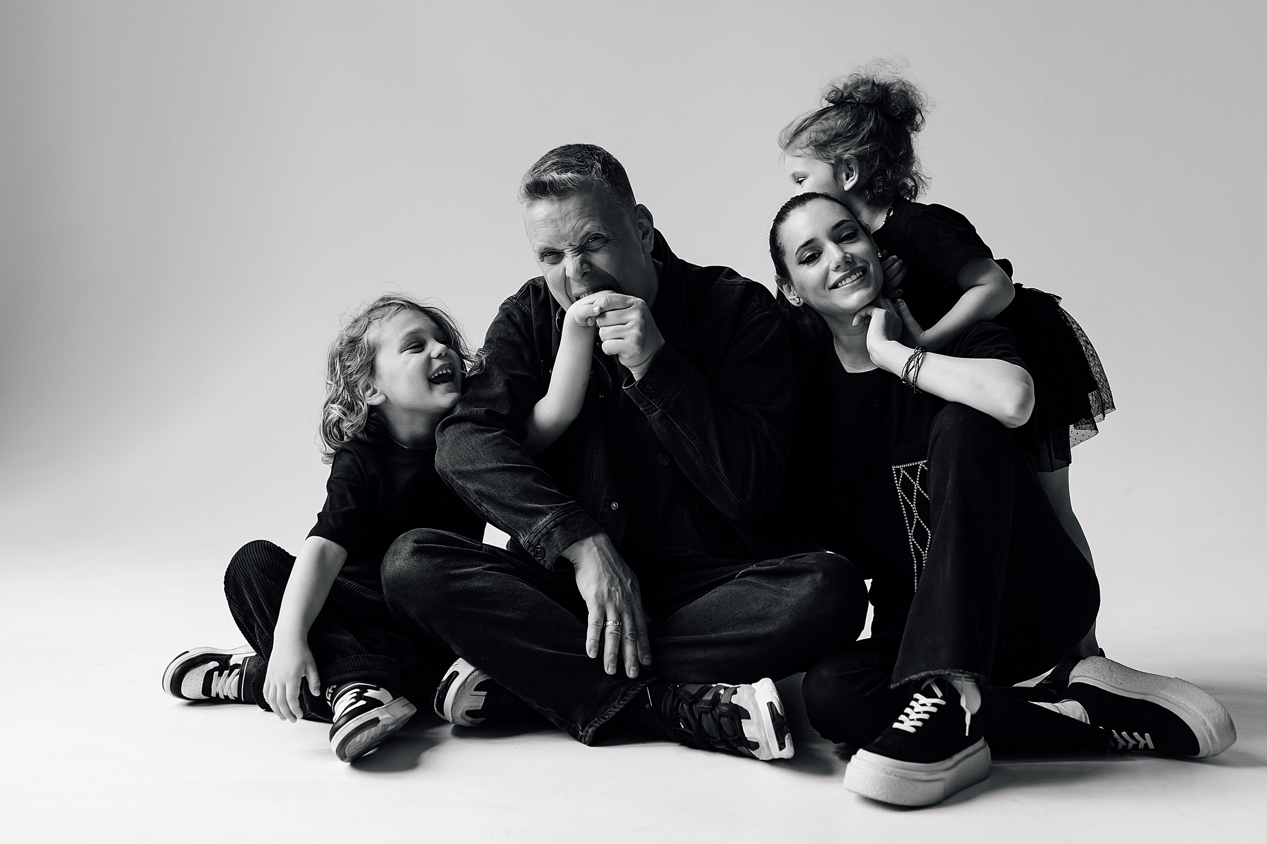 Семейная съемка в студии. Фотограф Москва Мария Захарова