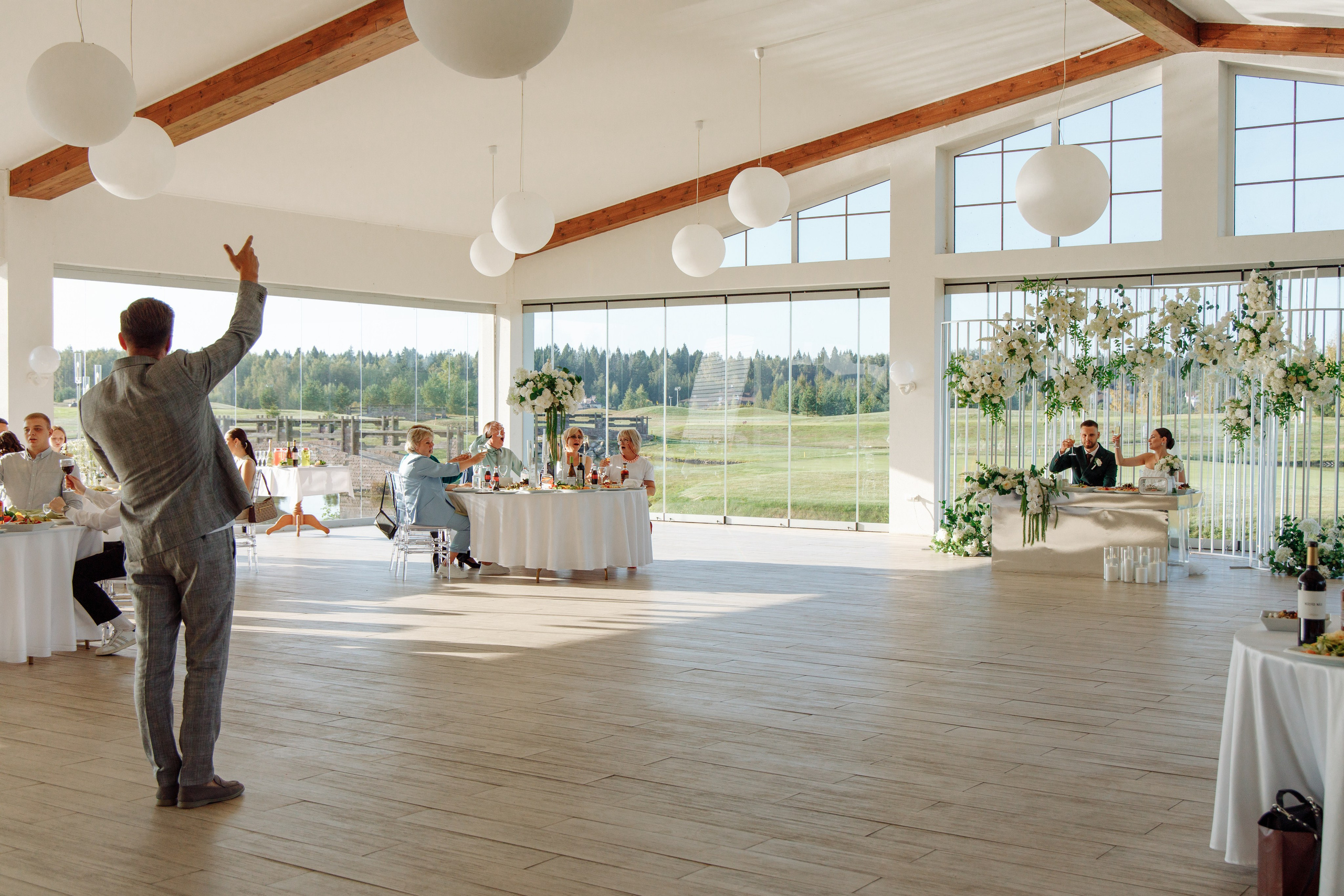 Выездная церемонию в гольф-клубе Сорочаны. Свадебный фотограф Кирилл Шустров