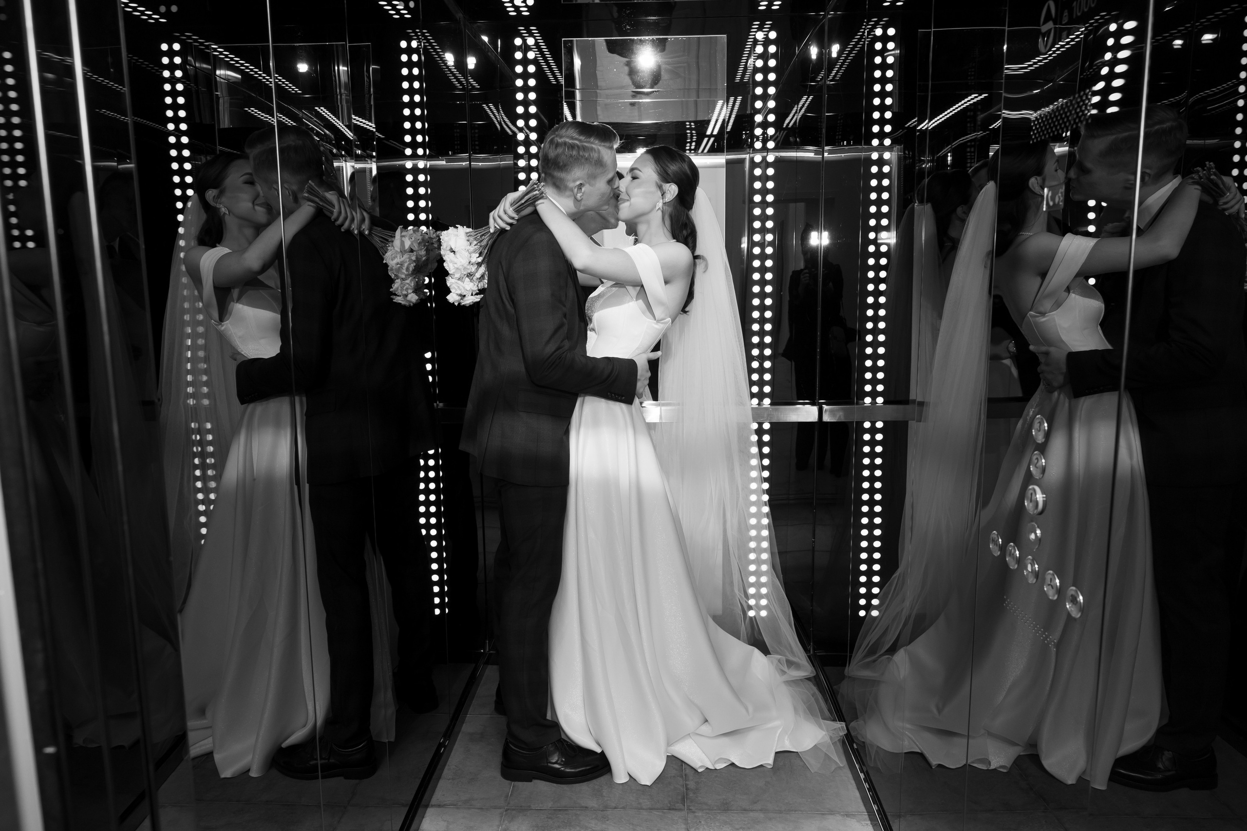 Регистрация в отеле Fish Point, ЗАГС Бутово, прогулка в Остафьево. Свадебный и репортажный фотограф (Москва, Королев и другие)