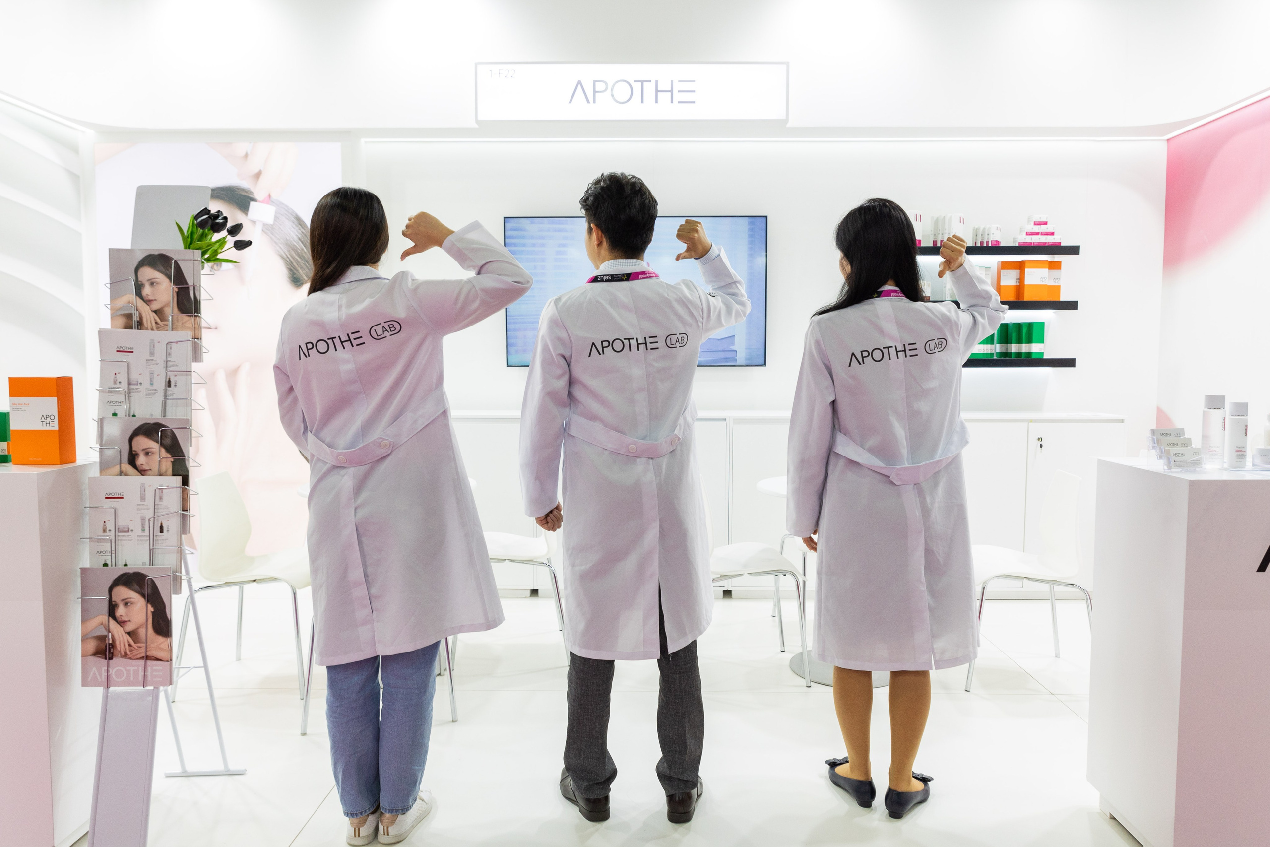 Conferences and expo photoshoot. Professional event photographer Ruslan Davletberdin