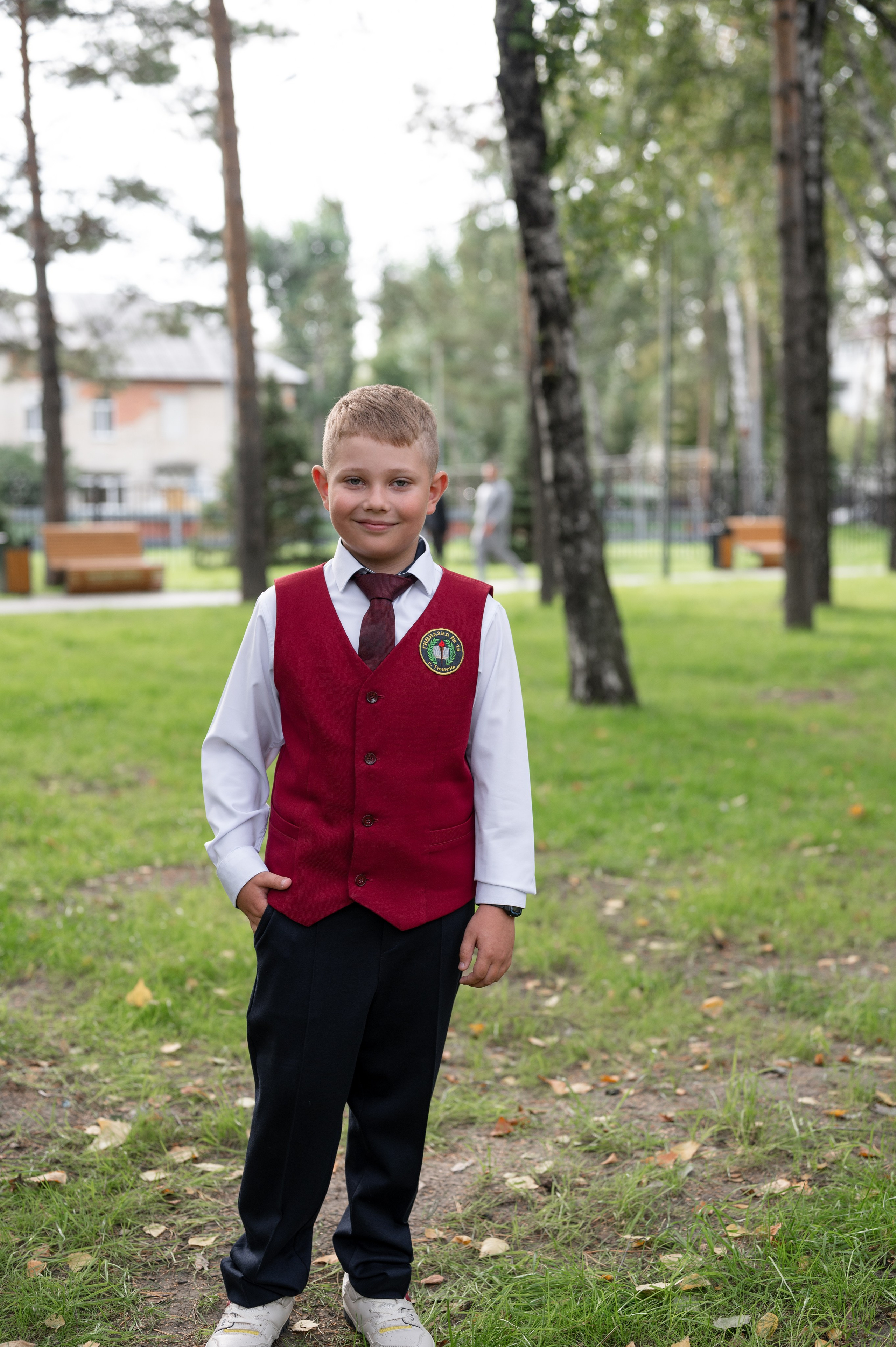 1 сентября 16 гимназия 2 класс (линейка + в классе+ на улице). Фотограф новорожденных, семейный детский в Тюмени Татьяна Морозова