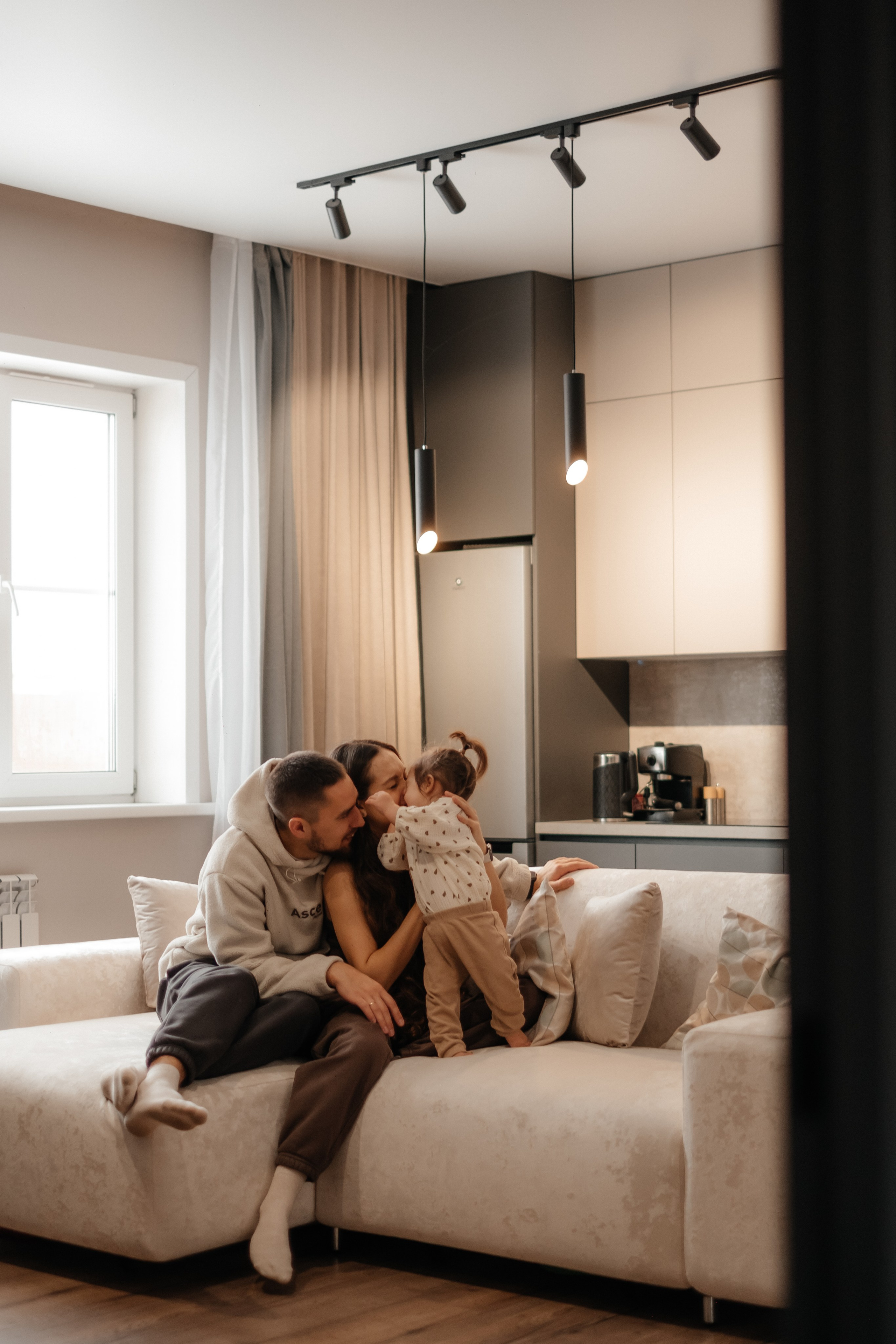 Катя, Саша и Еся | домашняя съемка. Фотограф в Новосибирске Диана Ильиных