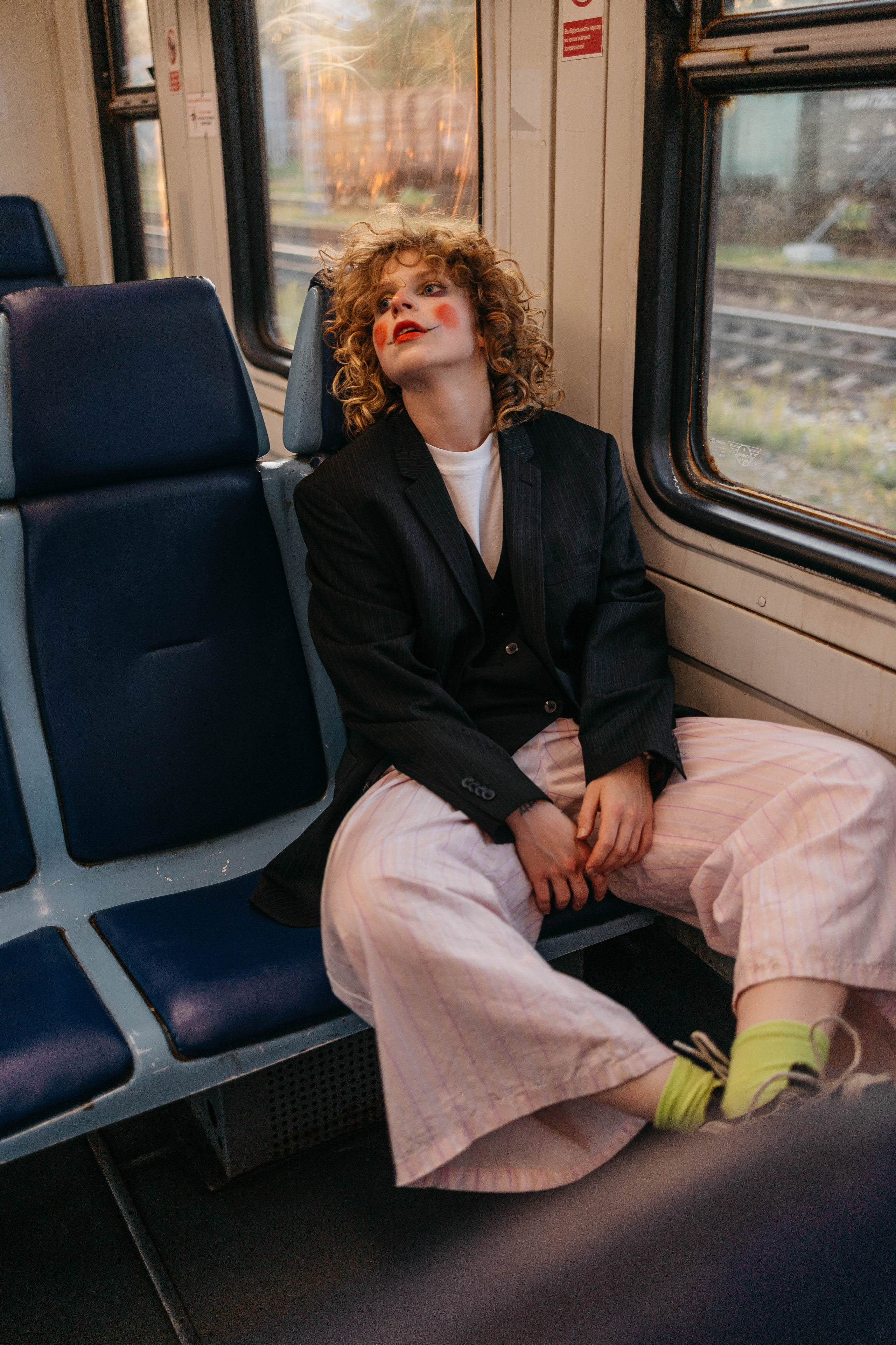 Закат на ЖД вокзале. Лиза. Фотограф в Твери Лагодная Яна