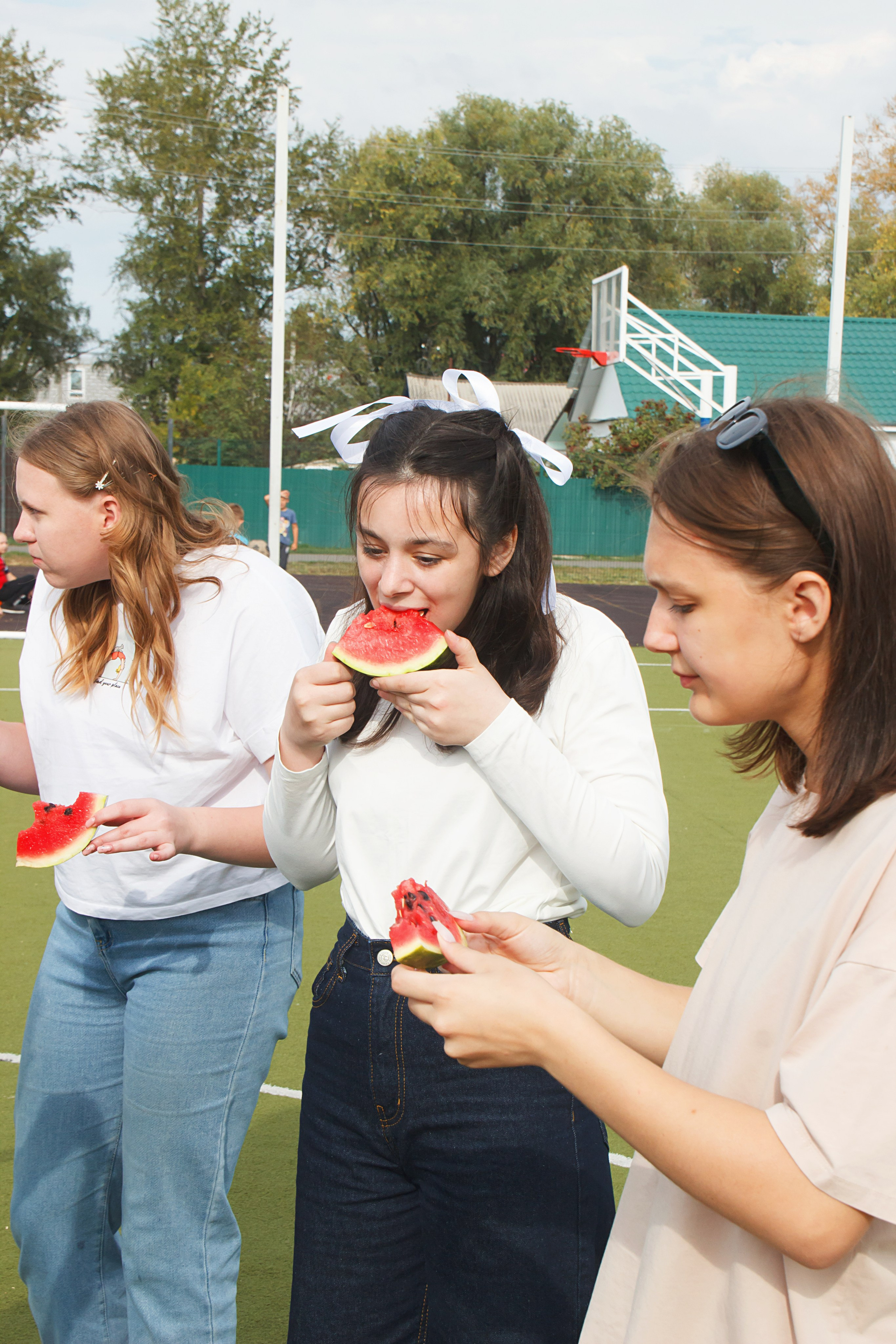 Выпускной альбом 2023. Фотограф и видеограф в Омск/Москва Сащенко Лера