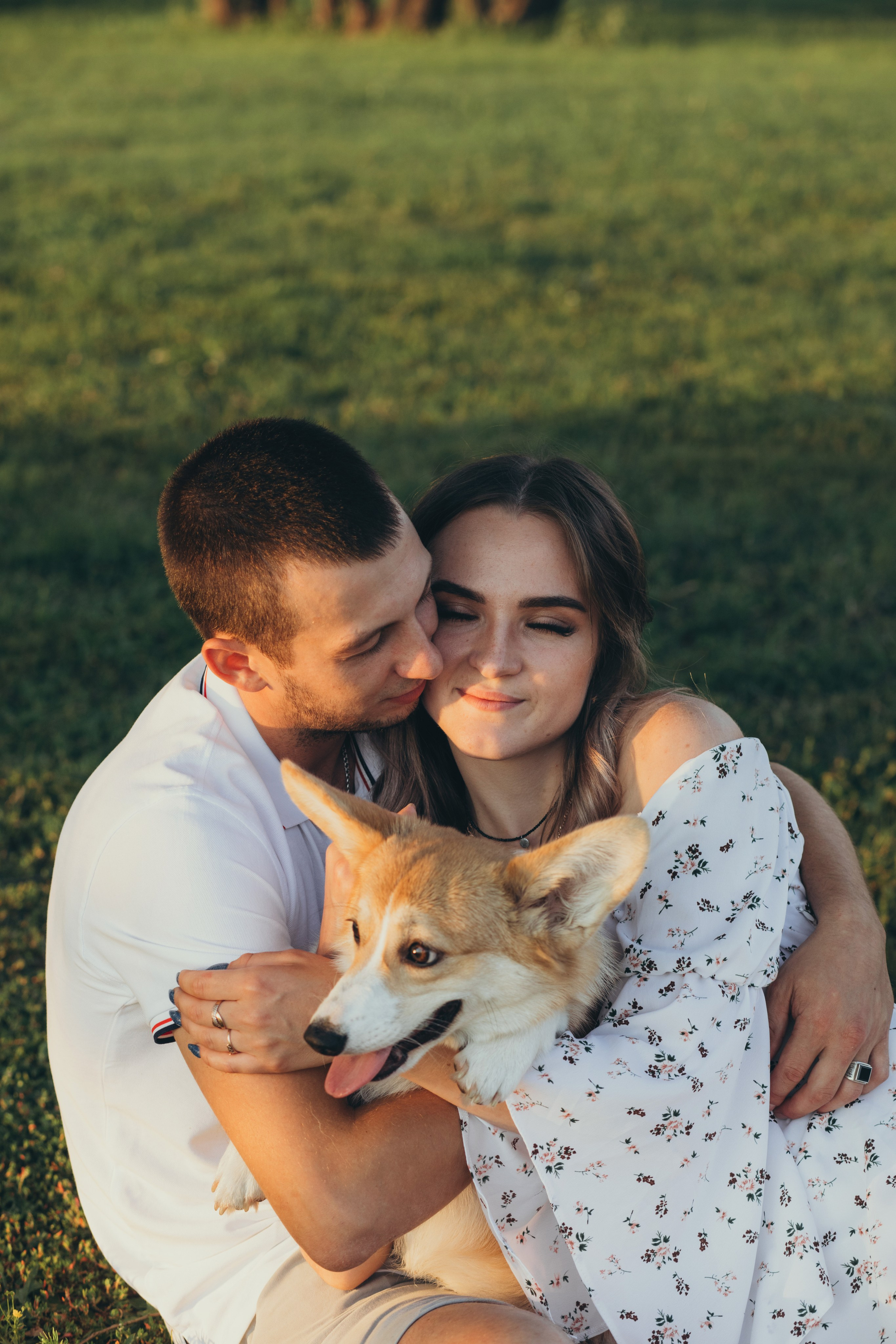 4 лапы, 2 пары ног и одно сердечко на троих ❤. Фотограф Анастасия Романова Рязань