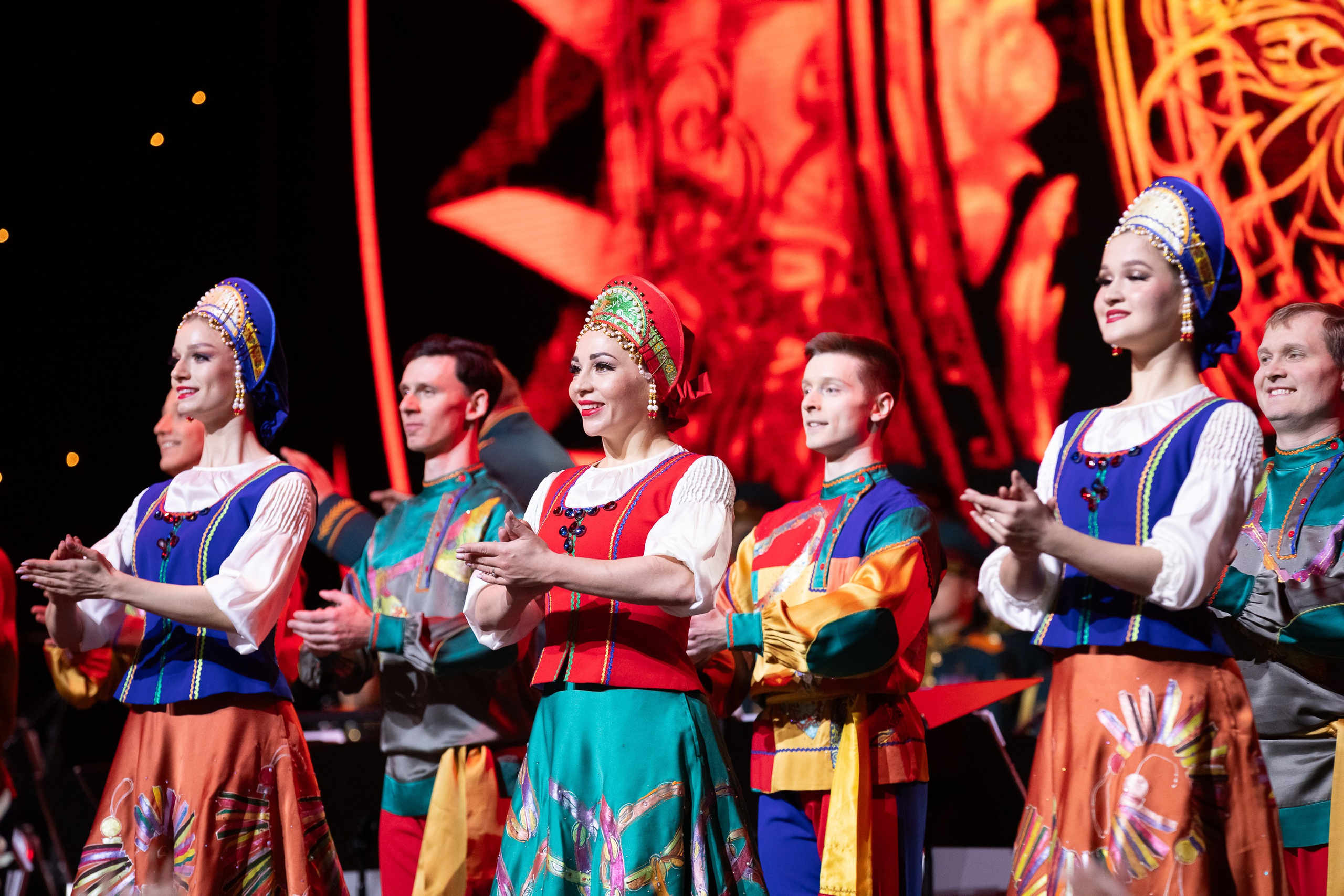 Кадетский бал. VICTOR SAPOZHNIKOV