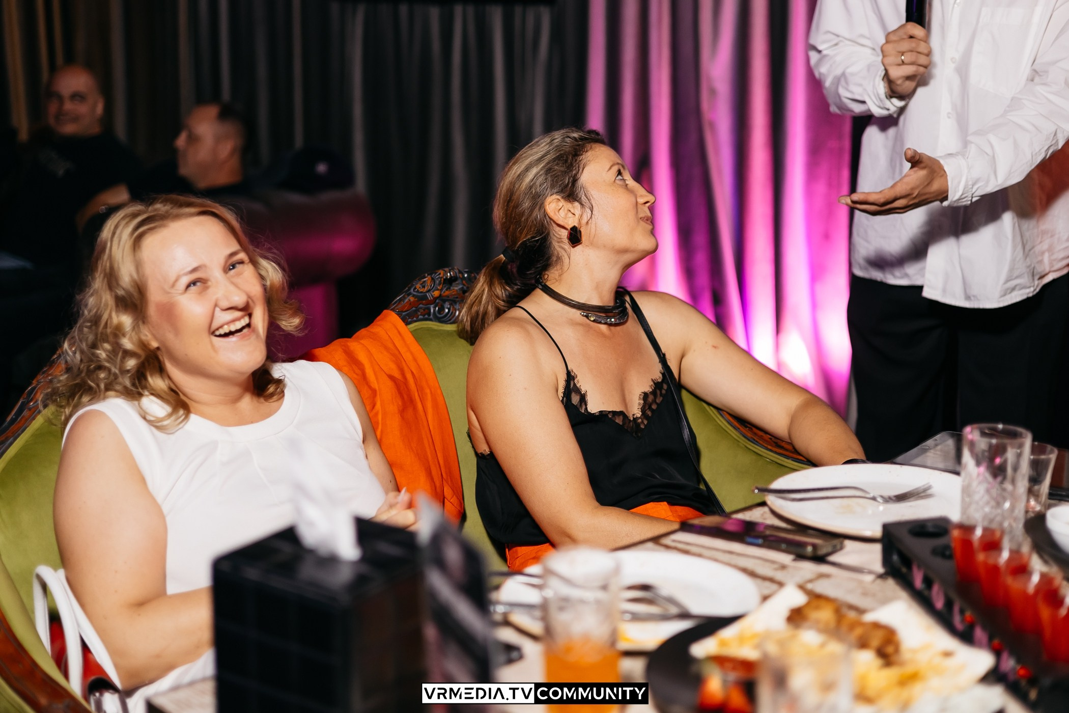 Караоке-бар «Volna»: Золотые 2000-е