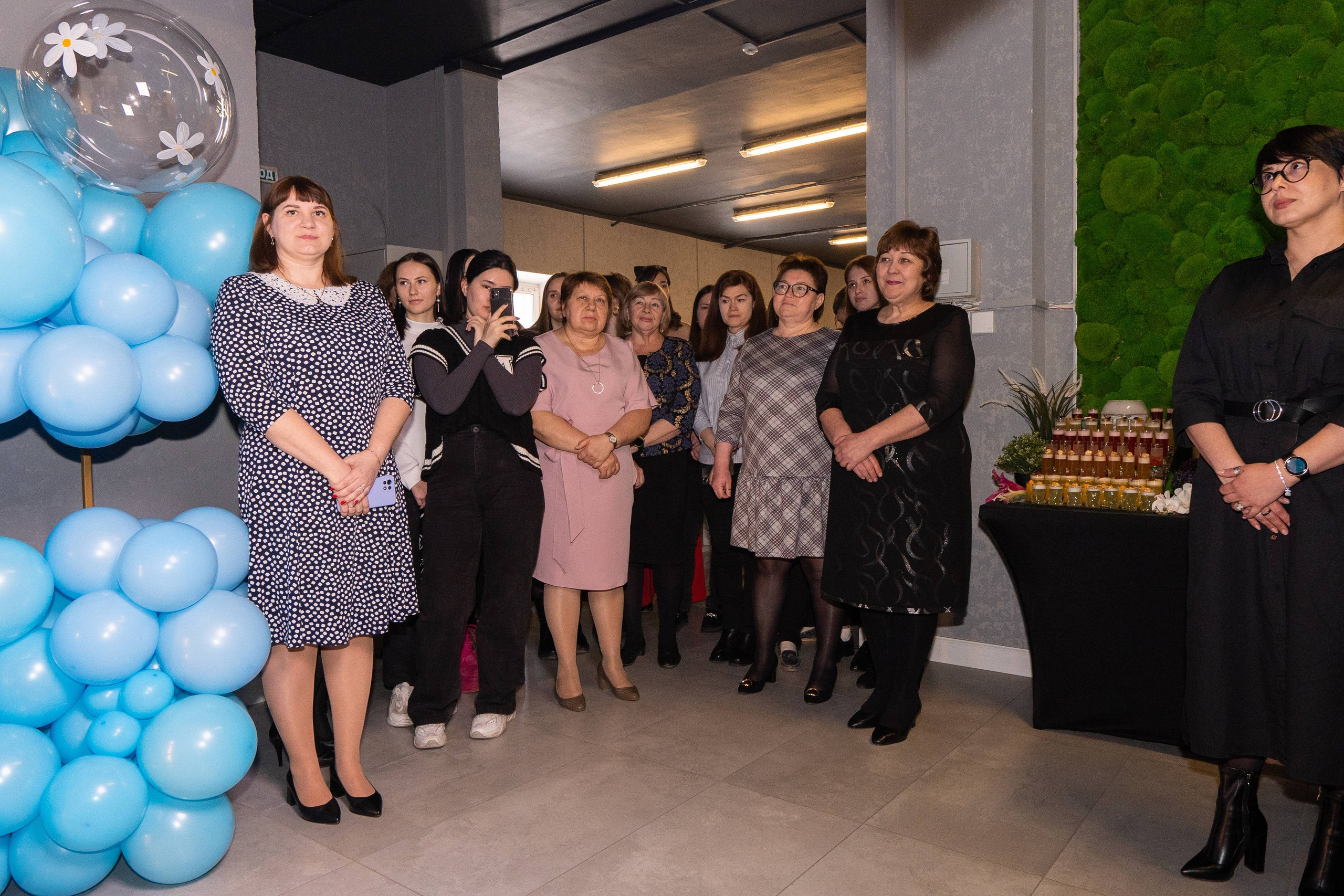 8 марта в компании КВОиТ. Фотограф в Самаре Иван Булатов