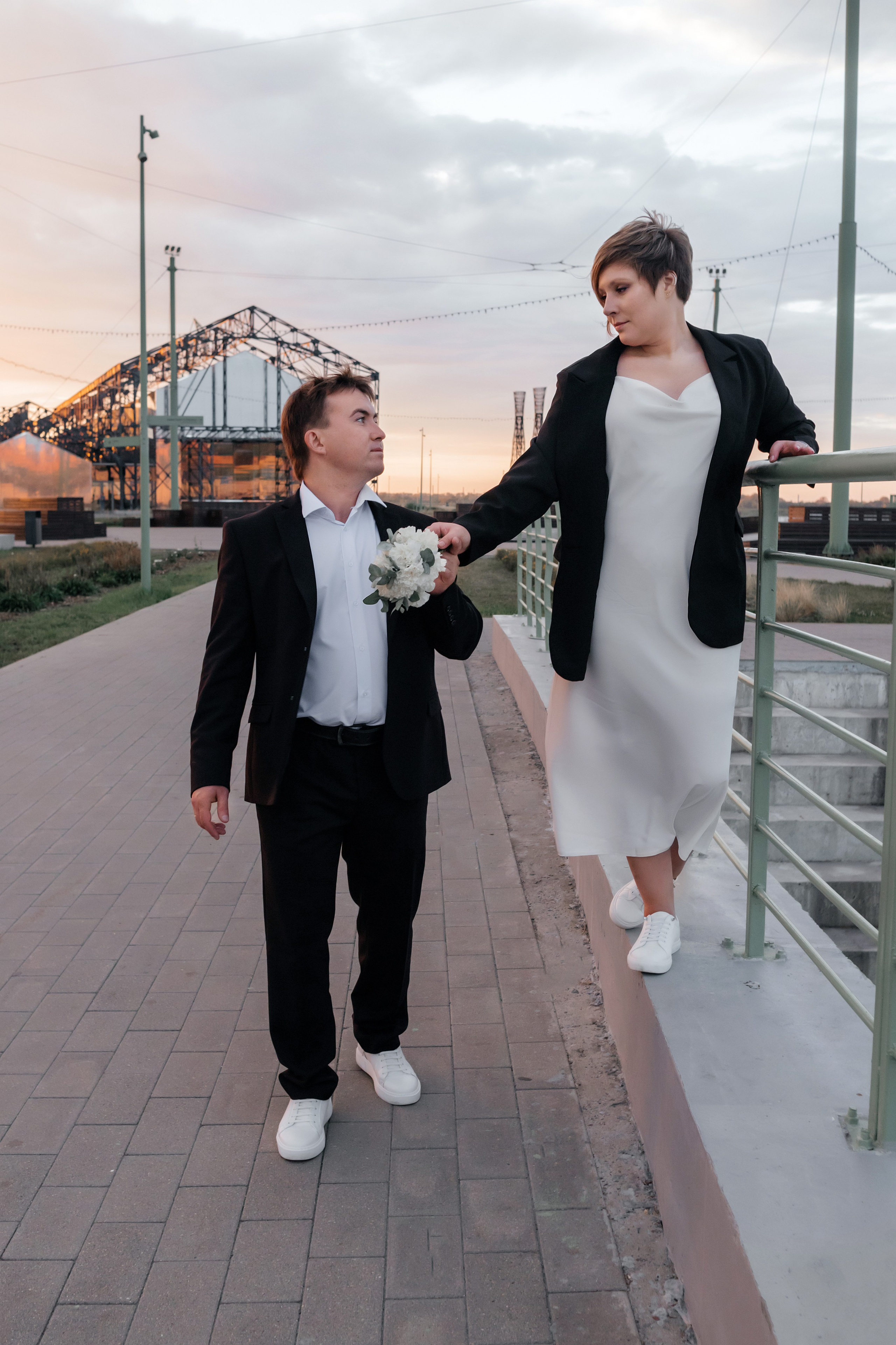 Свадебная прогулка для двоих на закате и в ночном нижнем новгороде. Свадебный фотограф и фотограф Love-Store в Нижнем Новгороде Анастасия