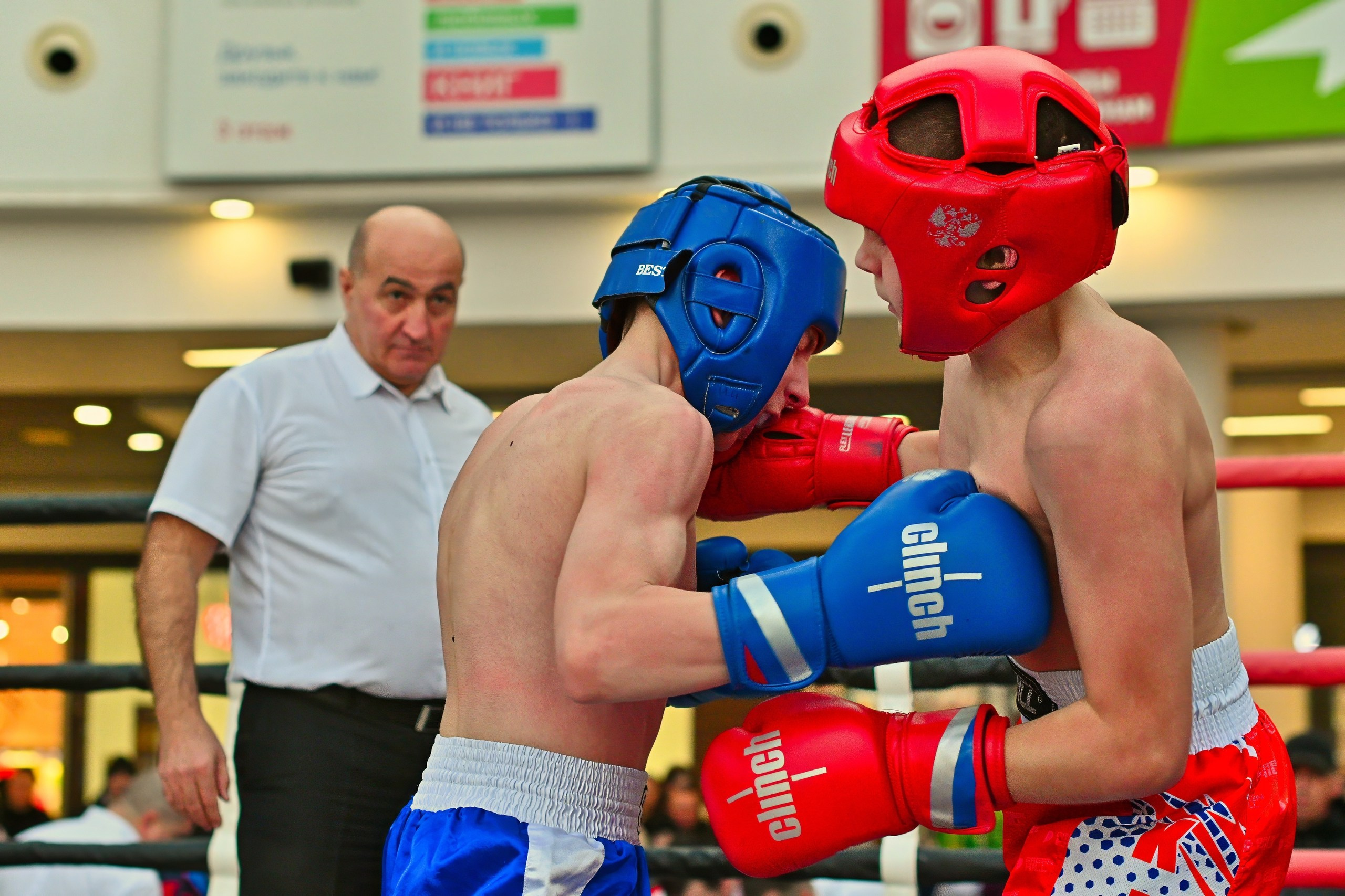 Турнир по кикбоксингу за кубок «Арена Воронежа». Фотограф Денис Кривопусков