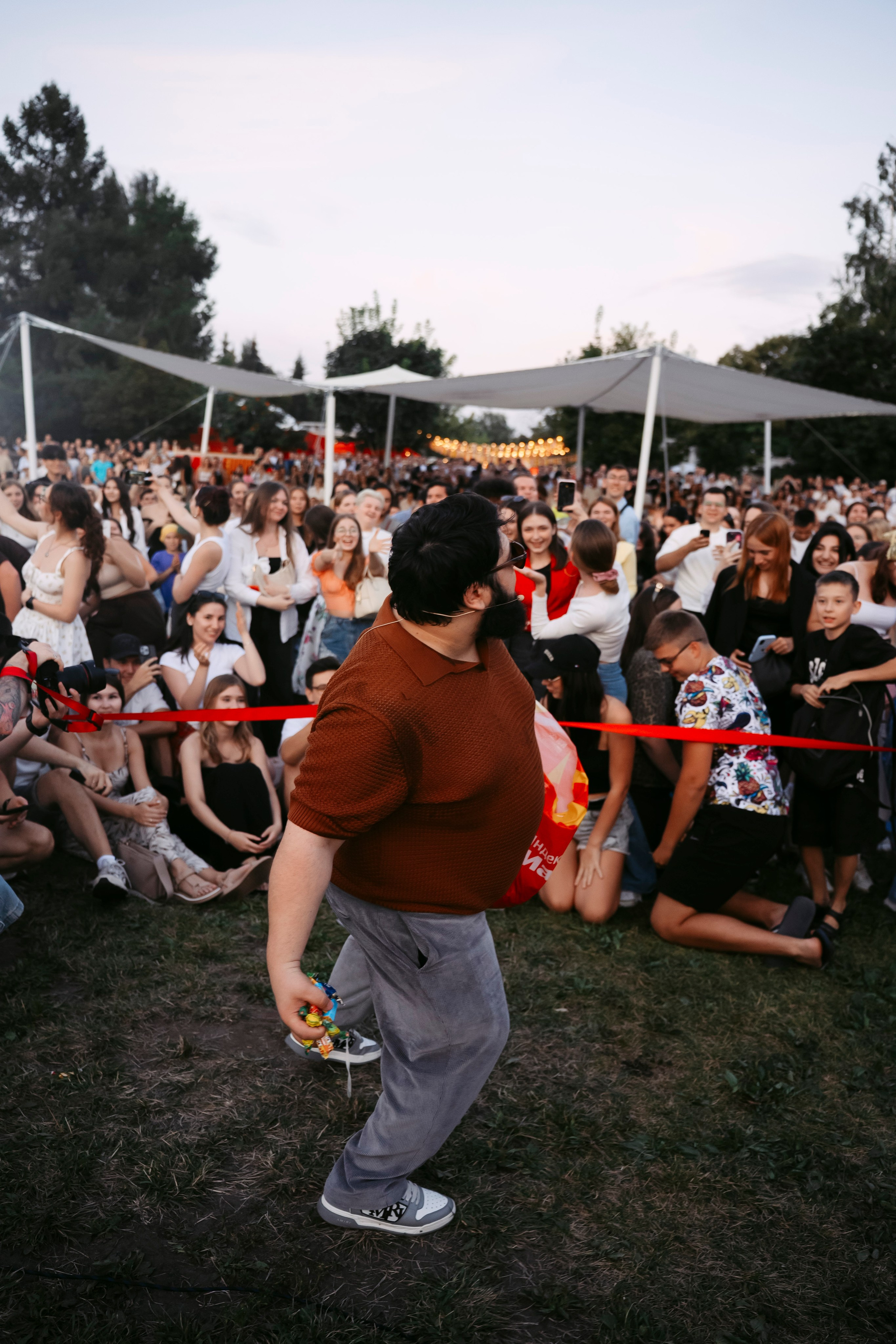 Маркет Маркета. Казань / 2025. Саша Копылов, фотограф в Казани