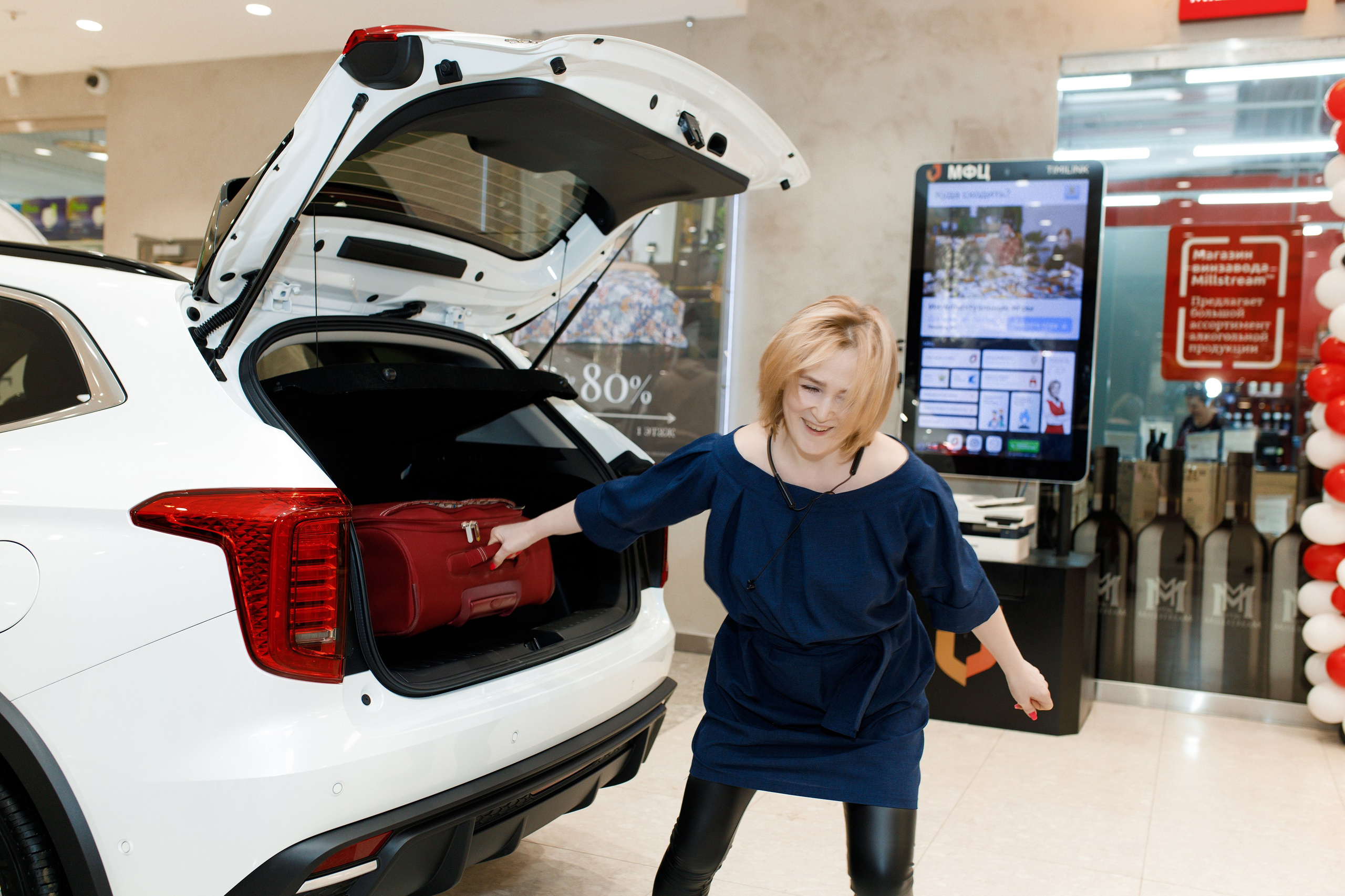 Презентация Нового HAVAL Jolion в ТРК Спешилов. Фотограф Дмитрий Молчанов | Фотограф Пермь | Фотограф