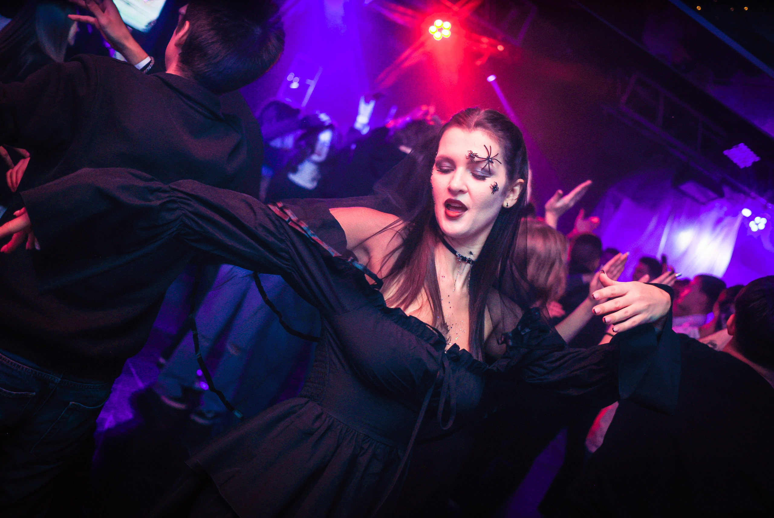 Halloween party | 31.10-01.11.25г. | Ресто-клуб «ОКТЯБРЬ»| Таганрог. Анна Акоста: фотограф в Санкт-Петербурге и Таганроге