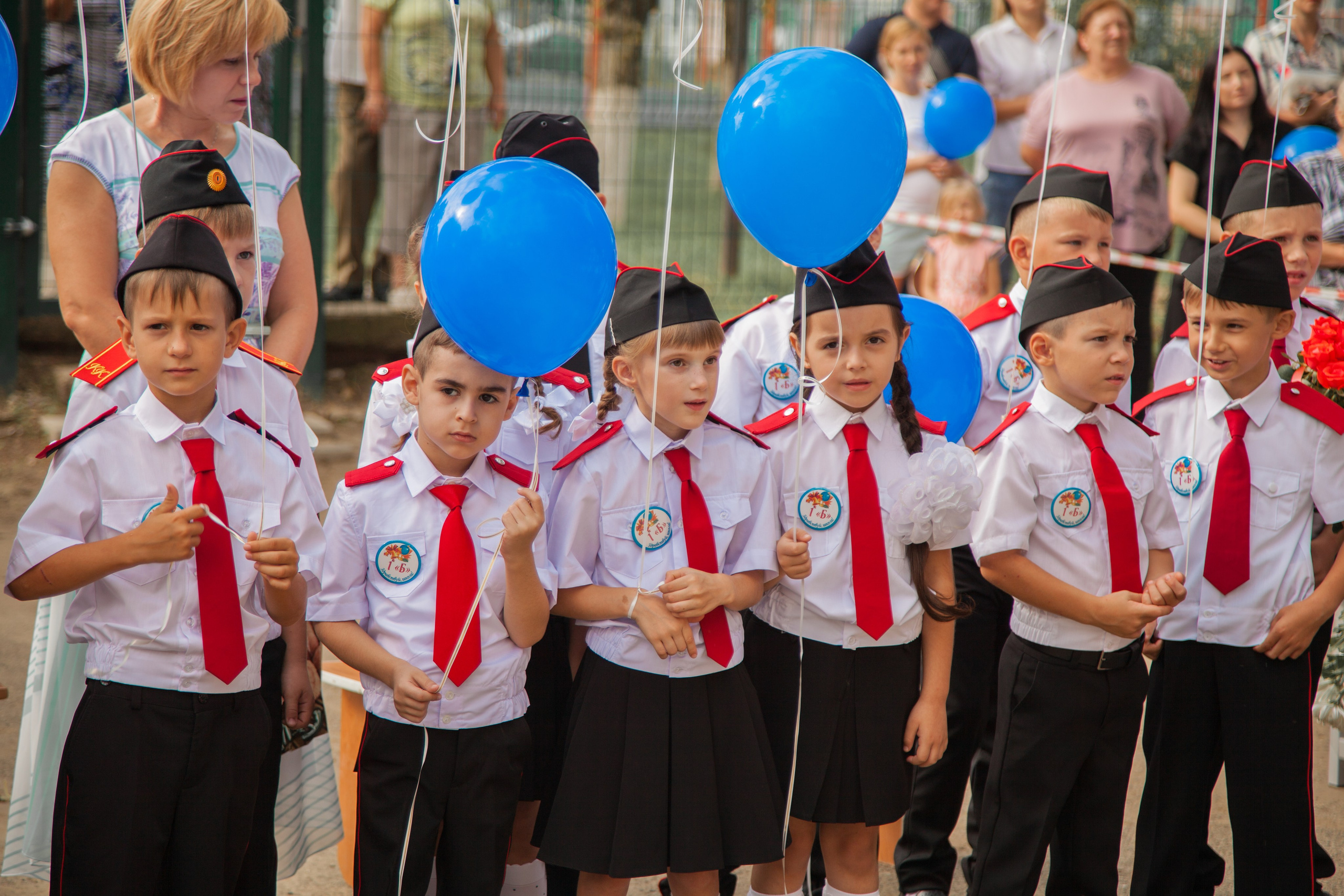 Линейка 1 сентября. Свадебный и семейный фотограф в Армавире