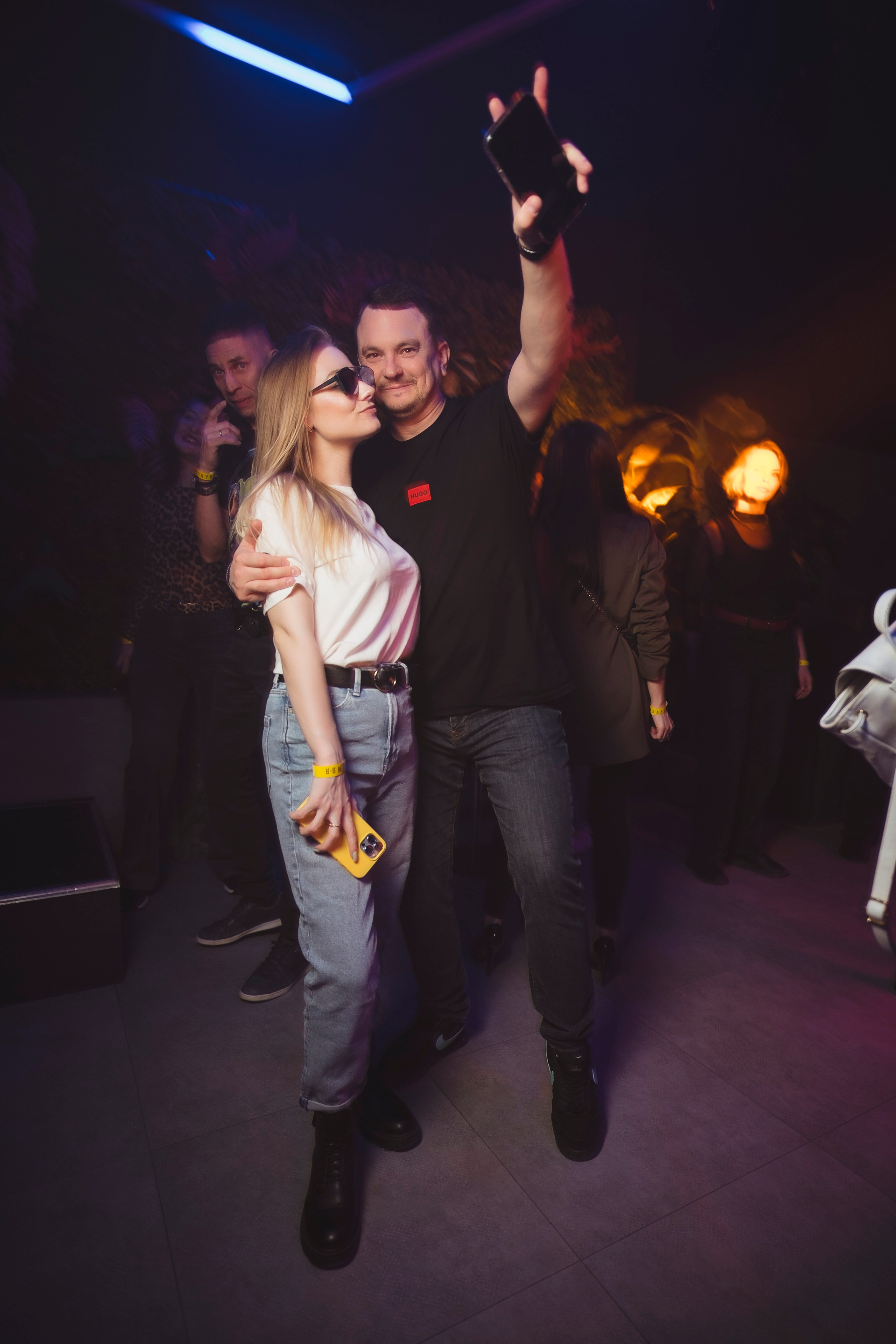 Embargo 30/03. Главная