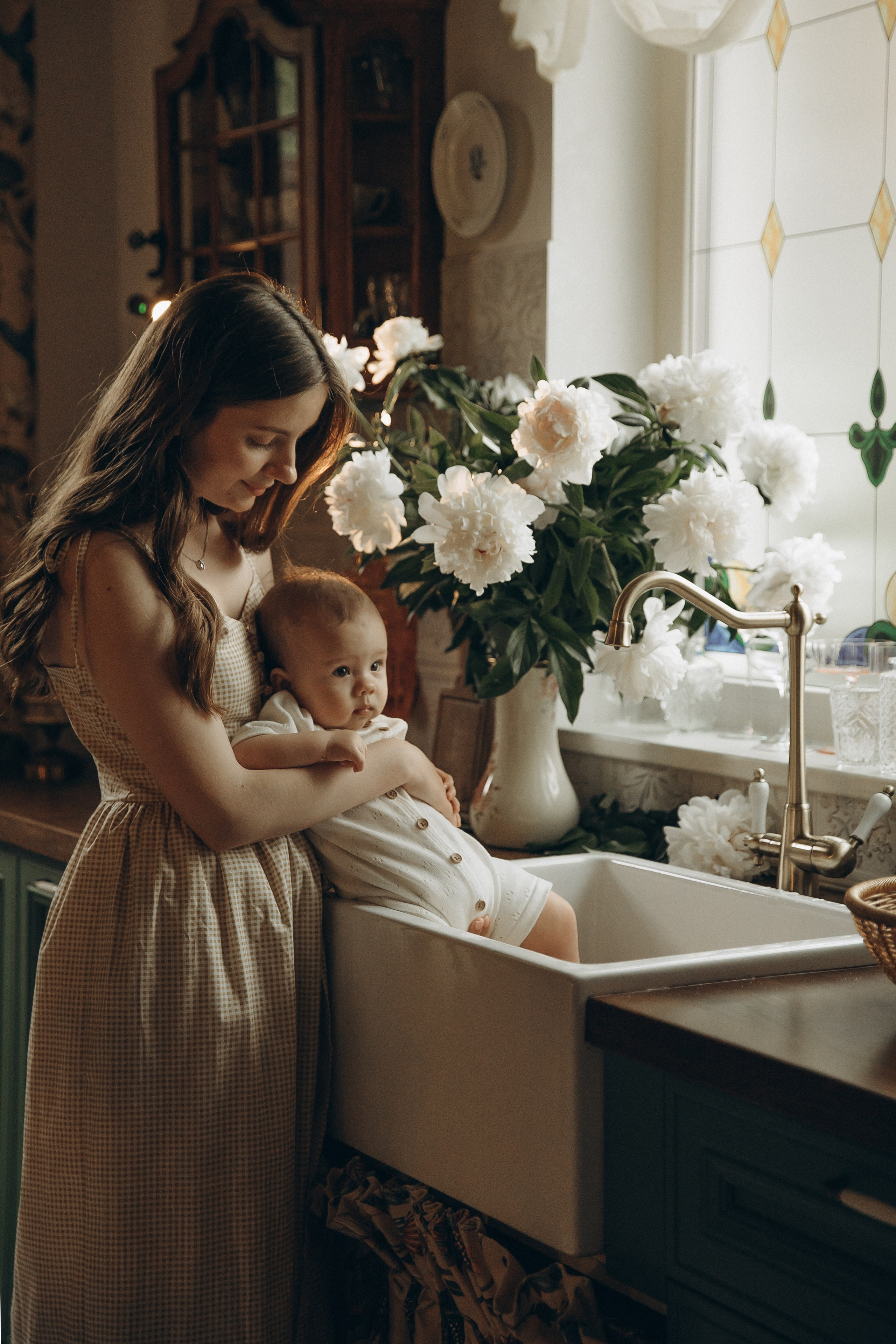 Семейная фотосессия в доме. Семейный фотограф в Москве и Королеве Евгения Баукова