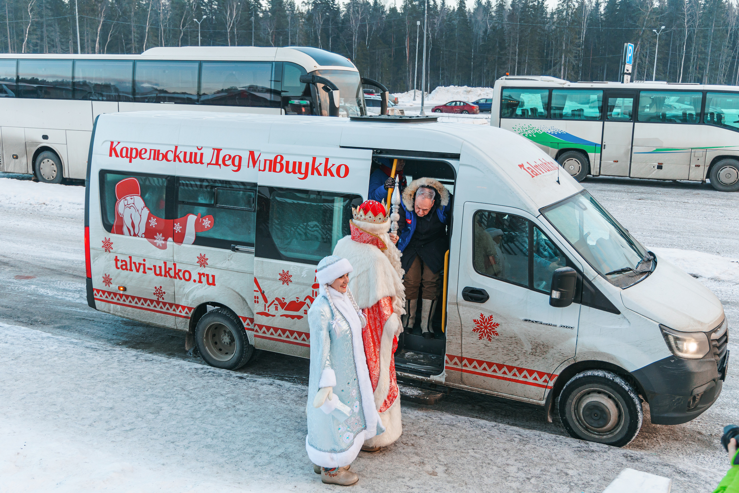 Встреча Деда Мороза и Лапландского Талвиукко.Резиденция Талвиукко. Свадебный фотограф в Хабаровске