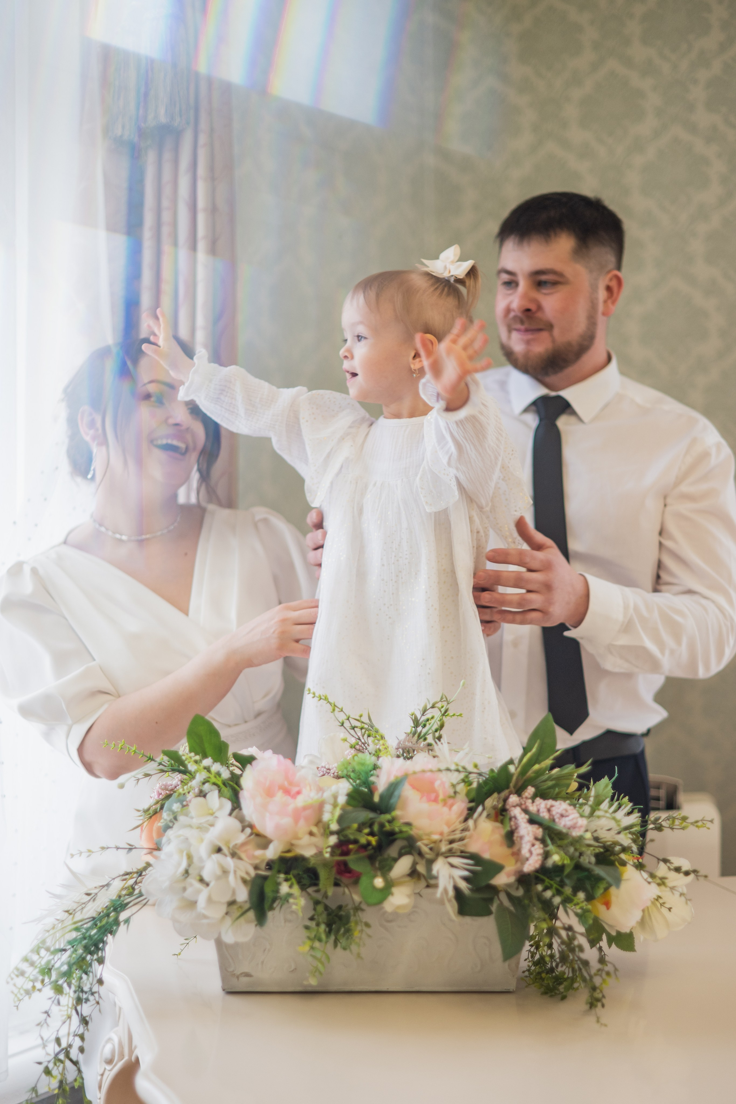 День Бракосочестания Саши и Насти фотосъемка в Загсе. Я Ольга Казанцева, фотографирую снимаю ваши киноистории и печатаю фото и цифровые портреты на холсте