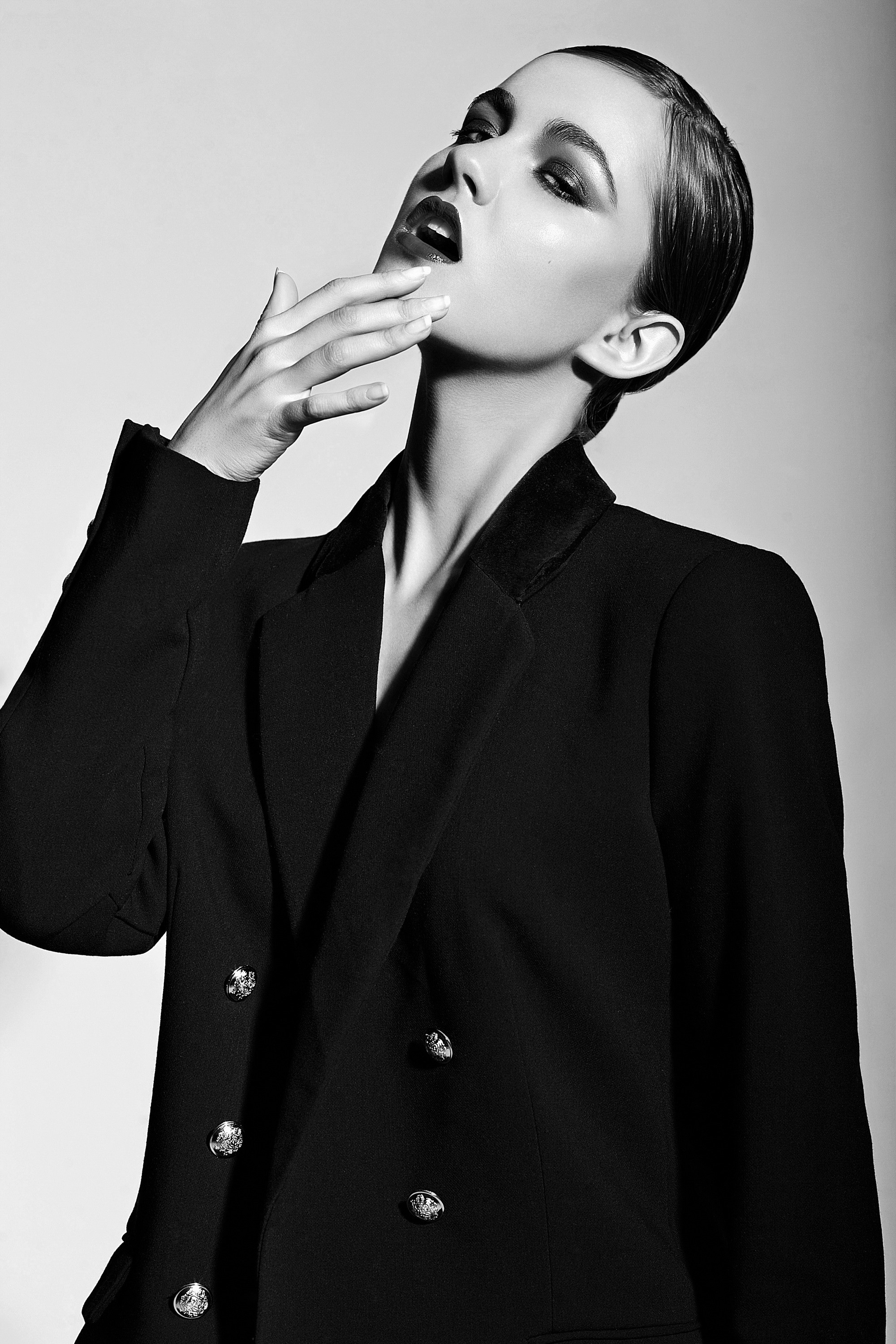 СЪËМКА ВИКТОРИИ В СТУДИИ В МОСКВЕ. Свадебный фотограф в Санкт-Петербурге Алиса Беликова