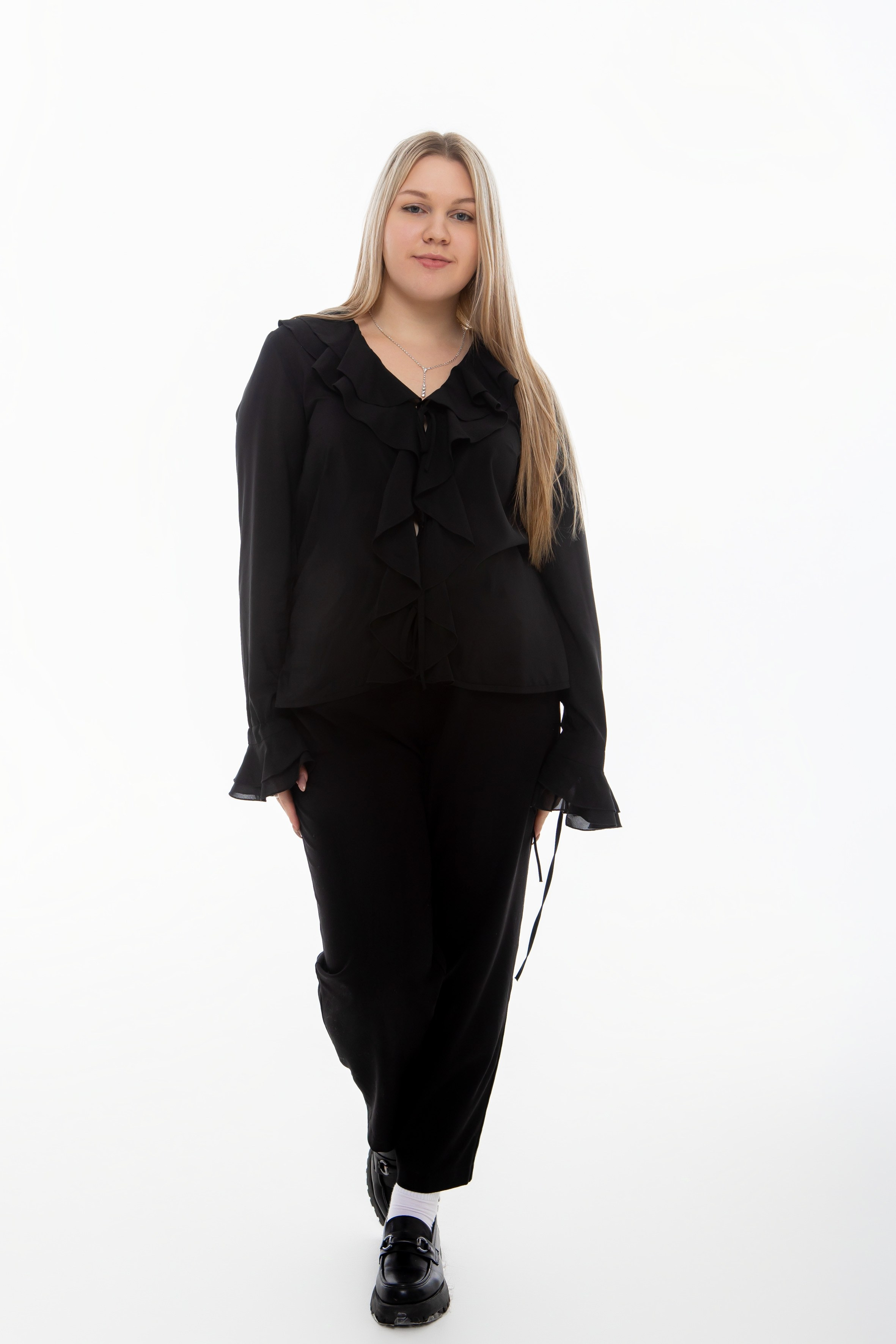 Студия Гимназия 12 11 А 2024 г. Свадебный и портретный Фотограф в Липецке Дмитрий Котюков