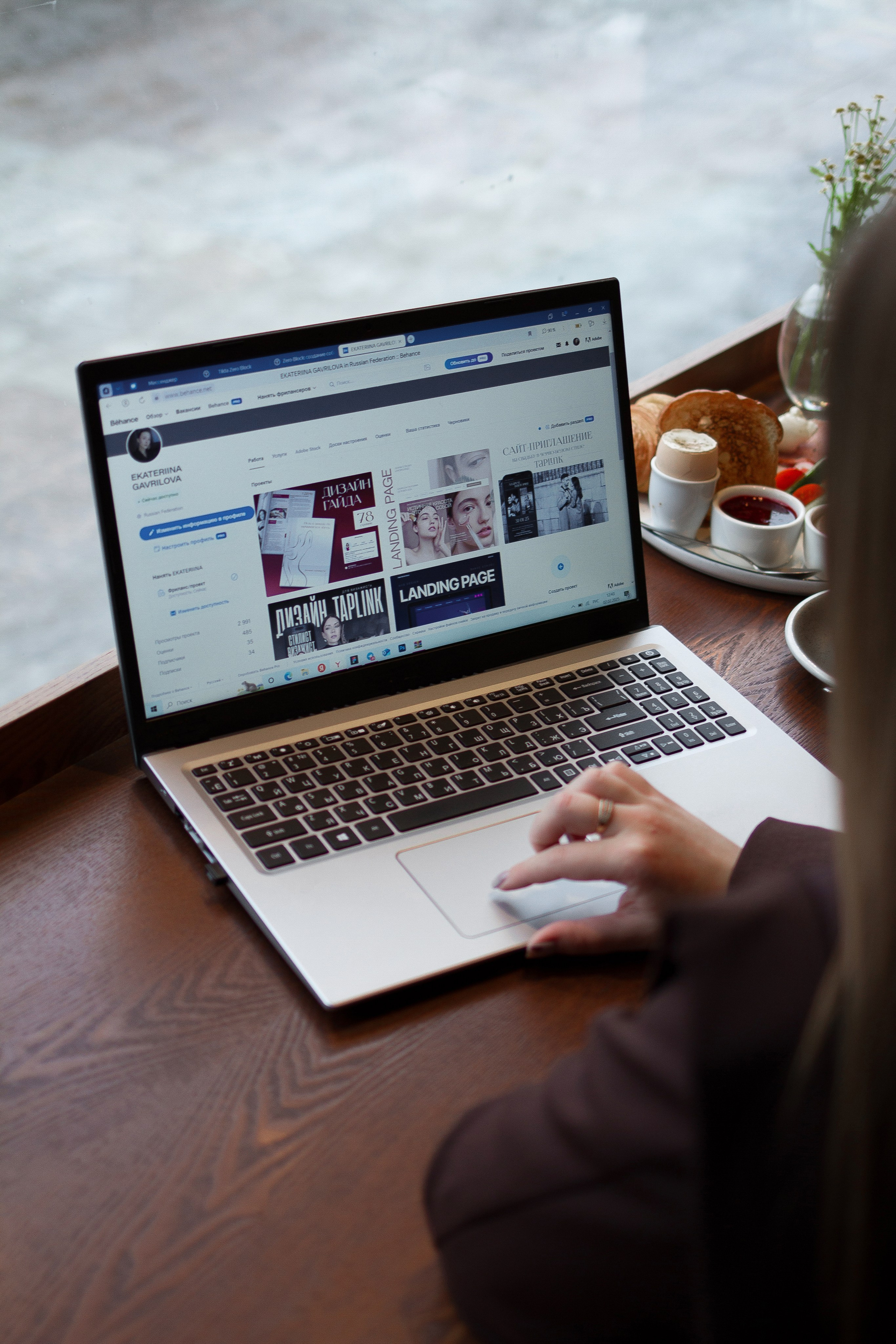 Е — ВЕБ ДИЗАЙНЕР. Фотограф Екатеринбург Елена Минина