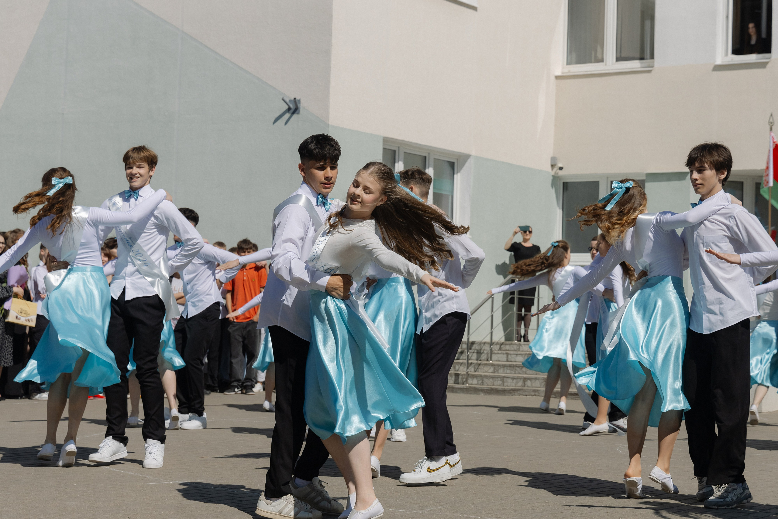 Последний звонок 2024. Свадебный фотограф в Минске/Беларуси Сергей Спиридонов