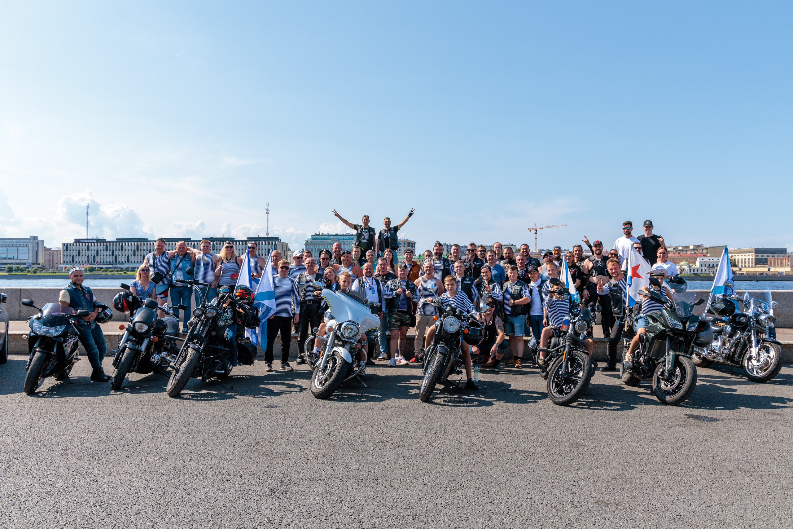 День ВМФ с мотоклубом 28.08.24. Репортажный фотограф Санкт-Петербург | Роман Карбышев