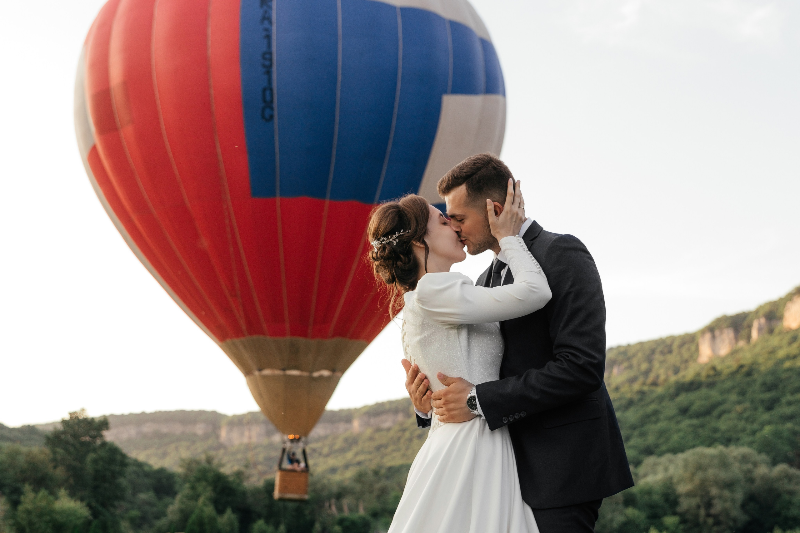 Максим и Виктория на плато Лаго-Наки. Миленина Юлия Свадебный и семейный фотограф в Краснодаре