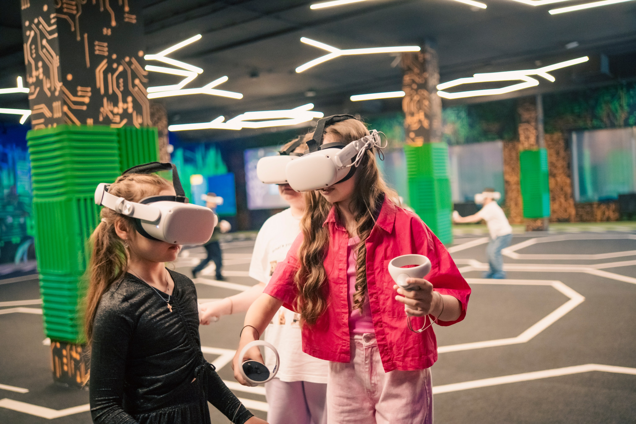 VR April-May. Felixtones