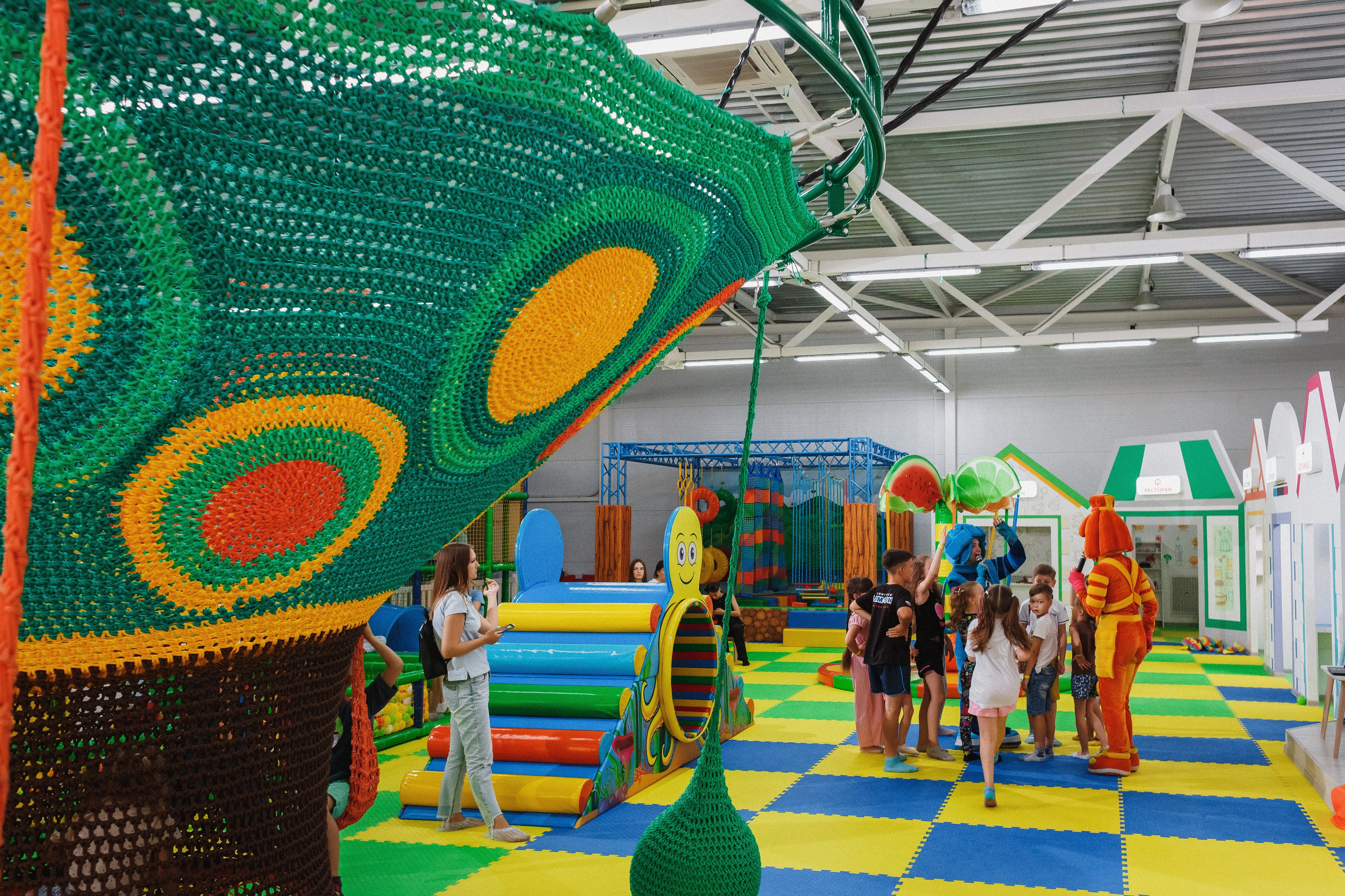 Волшебные моменты: детский праздник в игровой Клумба, Таганрог. Свадебный и семейный фотограф в Таганроге Бакарюк Антон