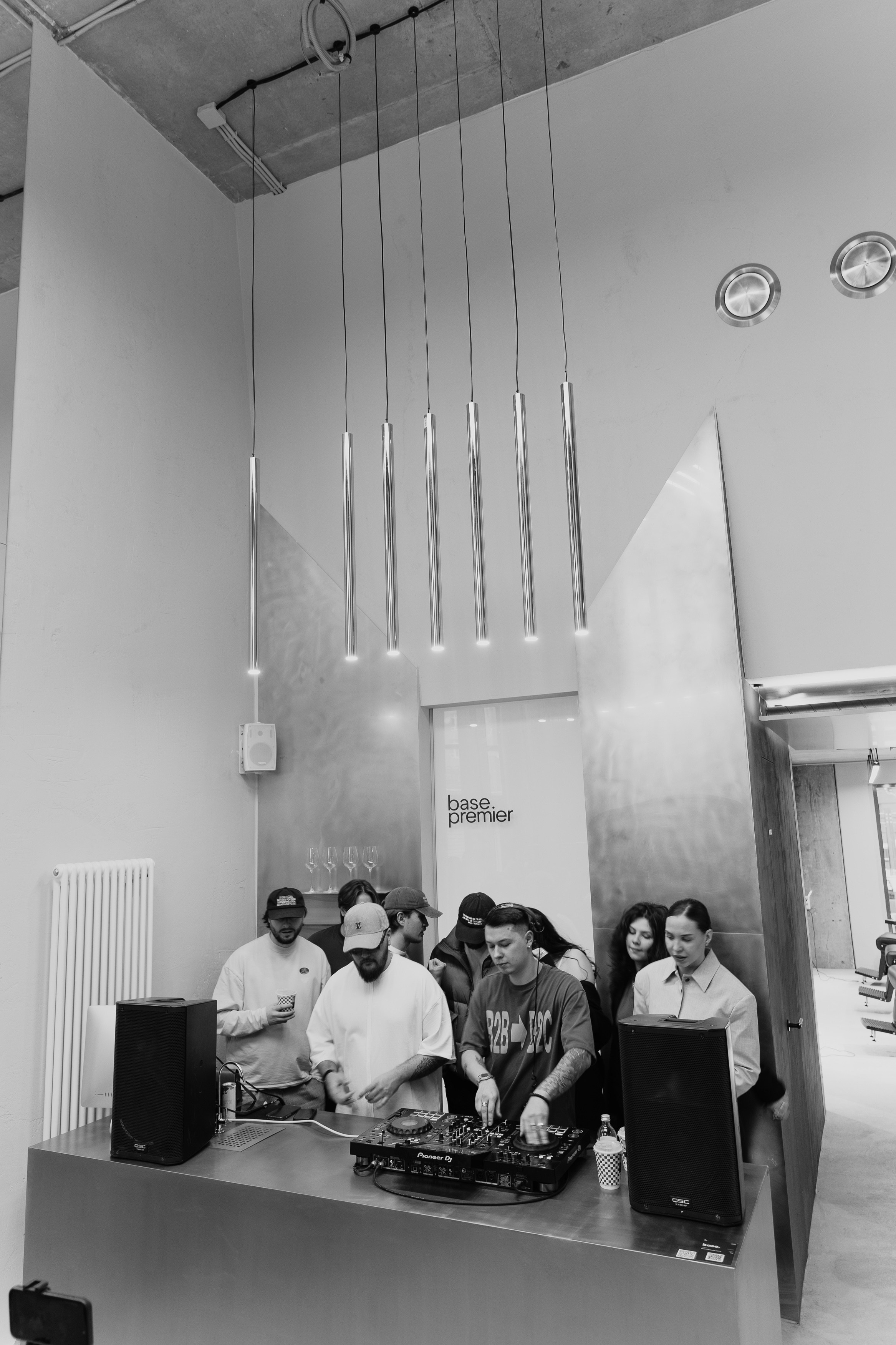 Base | открытие барбершопа. Showbiz | Fashion | Reportage