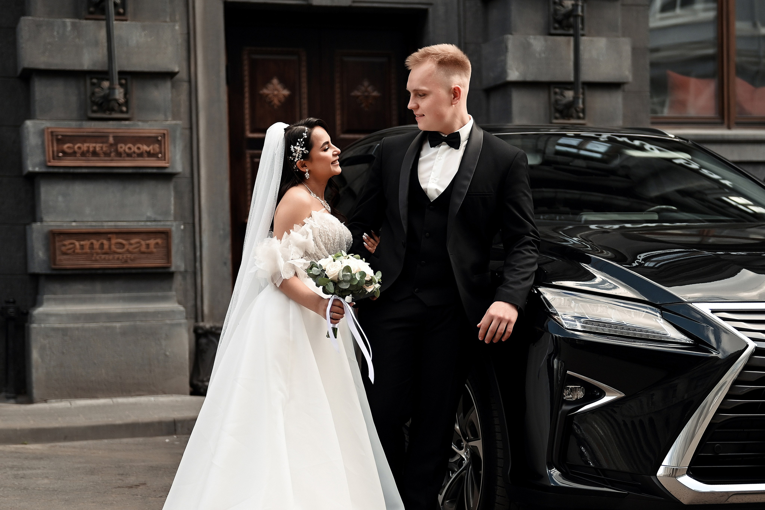 Шикарные ребята Владислав и Анастасия. Свадебный, семейный, детский, контент фотограф в Омске Максим Ильин