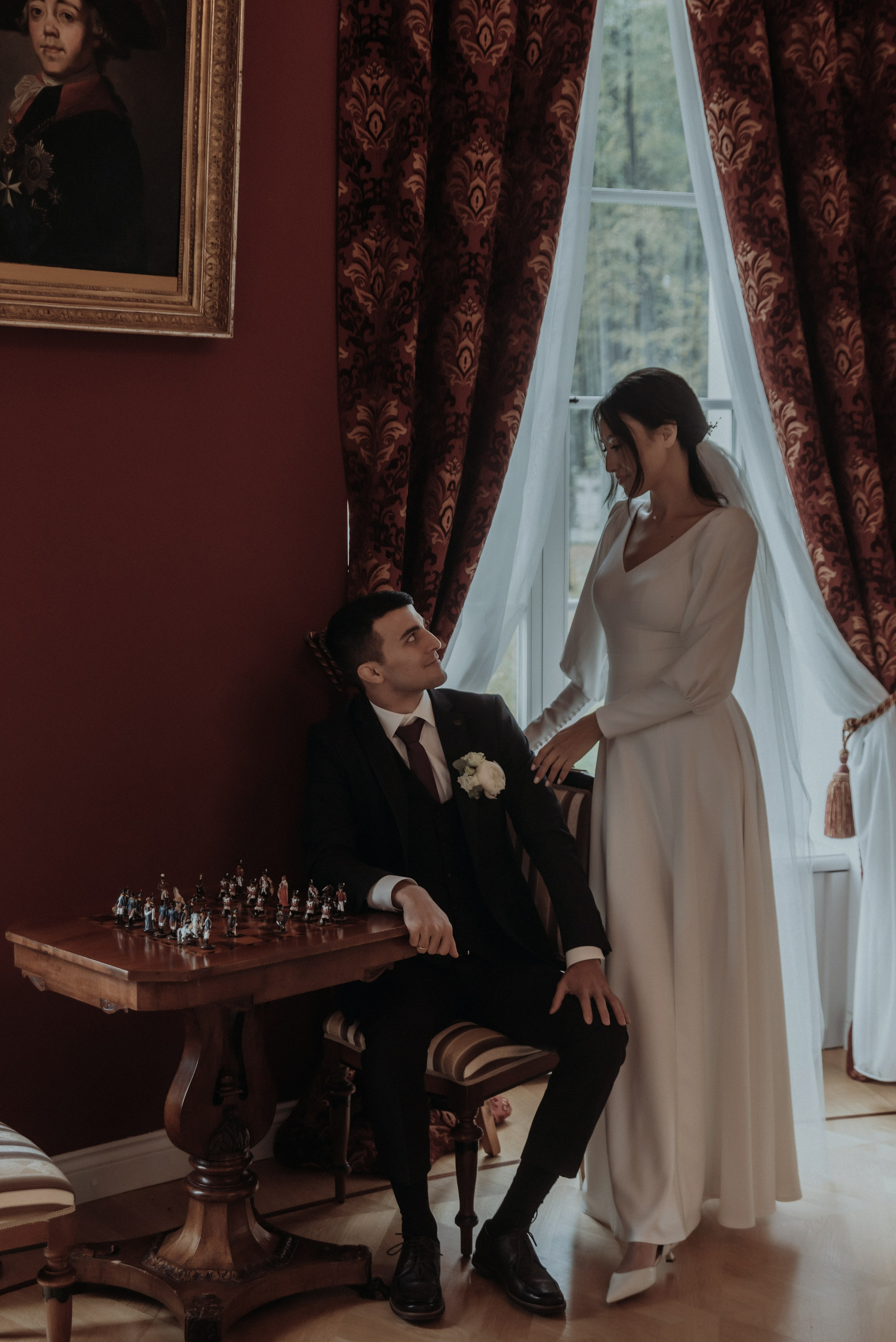 Свадебная фотосессия в Твери в красивой локации в замке в Московской области. Свадебный фотограф в Твери, Москве и Санкт-Петербурге Денисова Екатерина