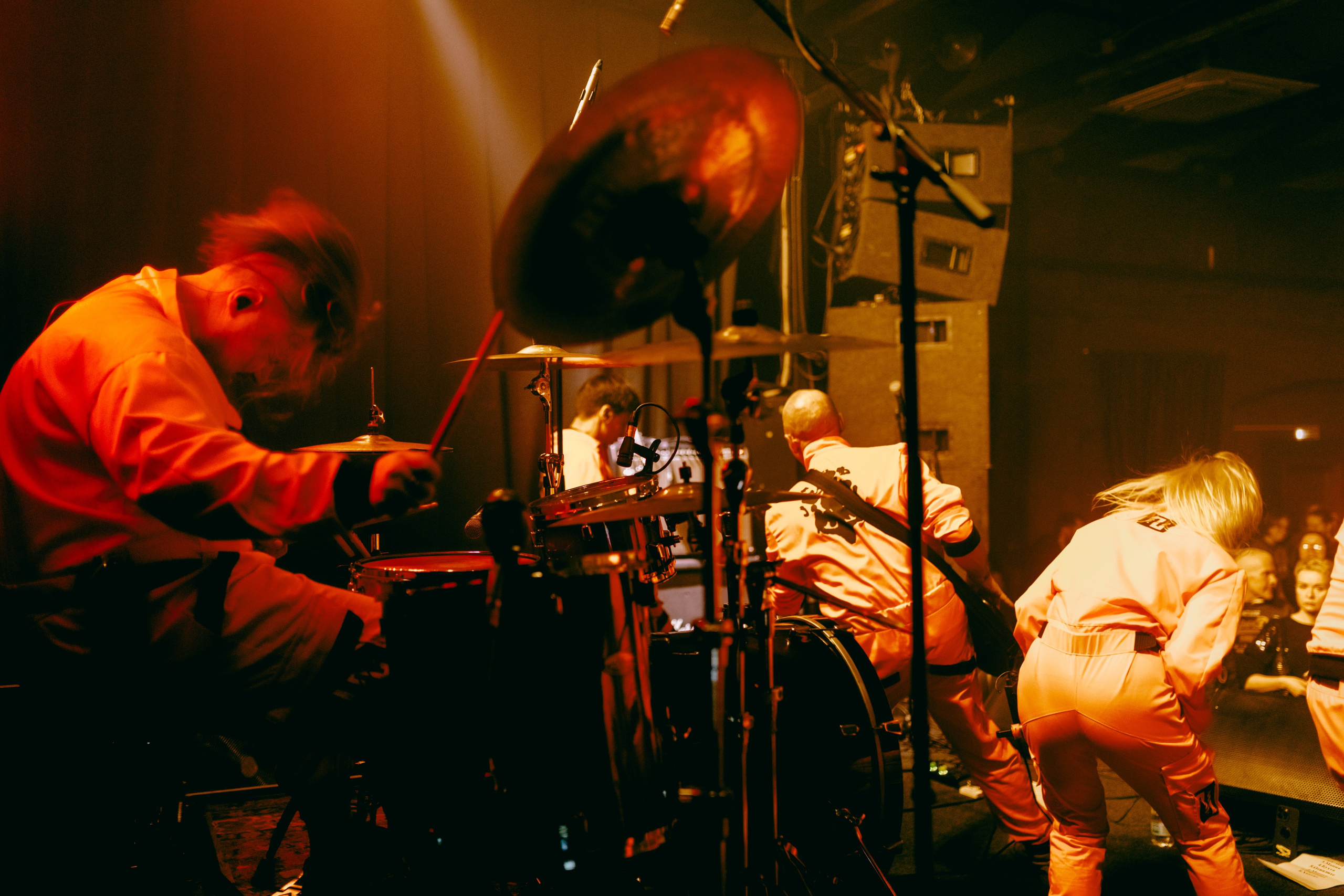 ПОСЛЕДНИЙ ПИОНЕР. Фотограф Елена Богачева (lenalena_na_na_na)