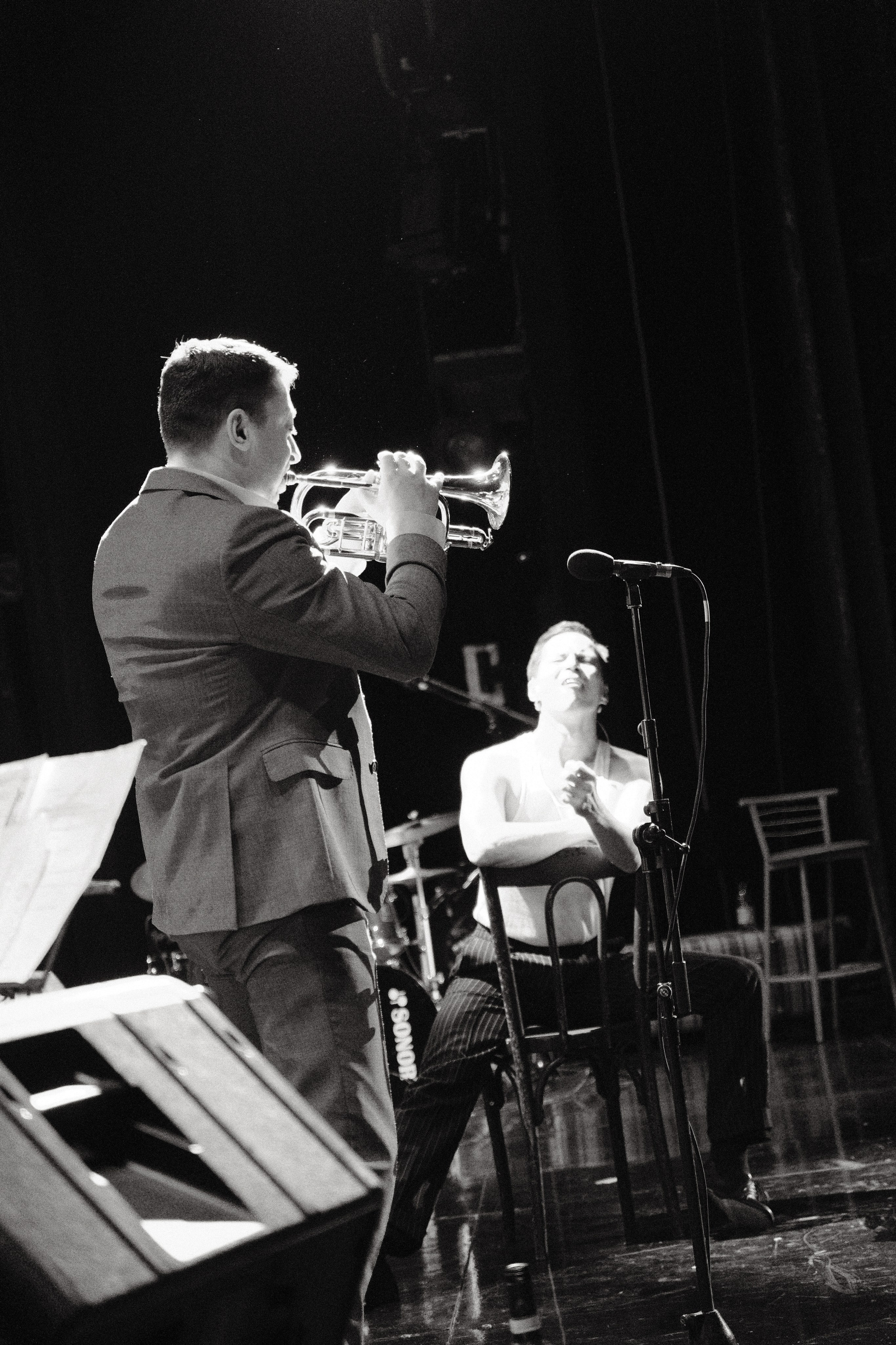 Фотосъёмка спектакля «Счастливые поют». Портретный и репортажный фотограф в Алматы Поваляев Дмитрий