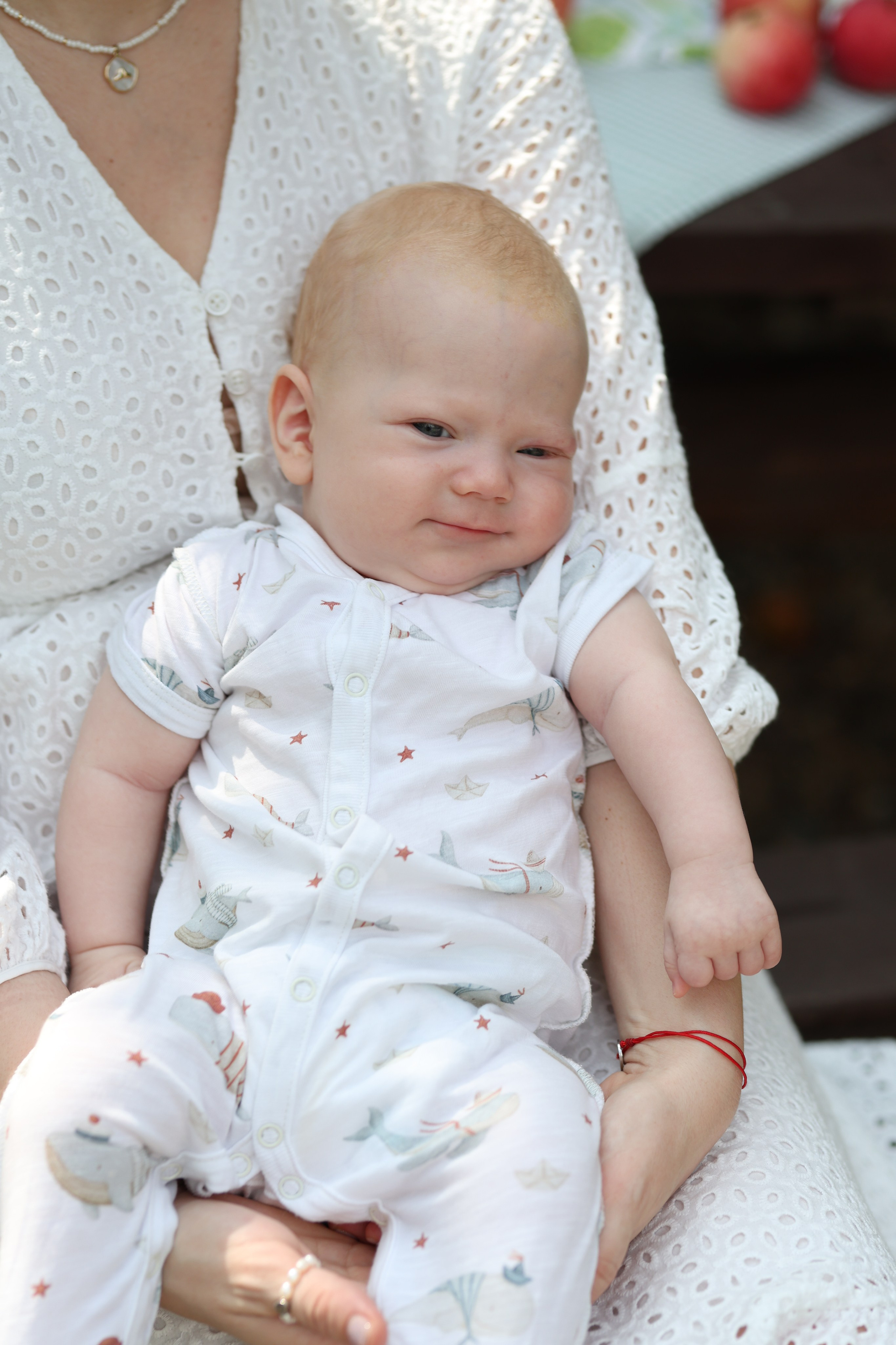 Семейная фотосессия в загородной студии. Фотограф в Железнодорожном и Балашихе