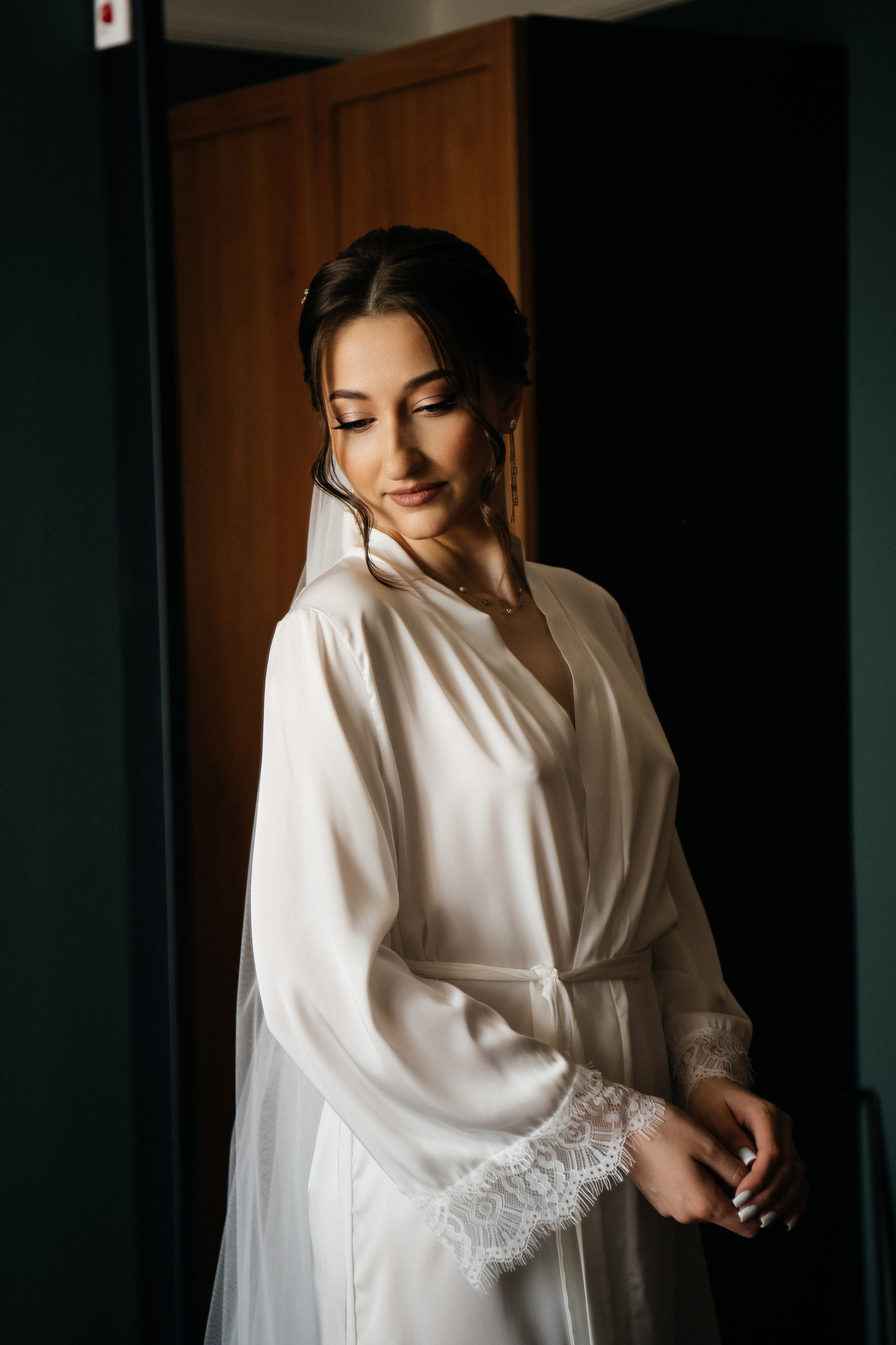 alt="Свадебная фотосессия в Барнауле. Свадебный фотограф Анна Глухова"