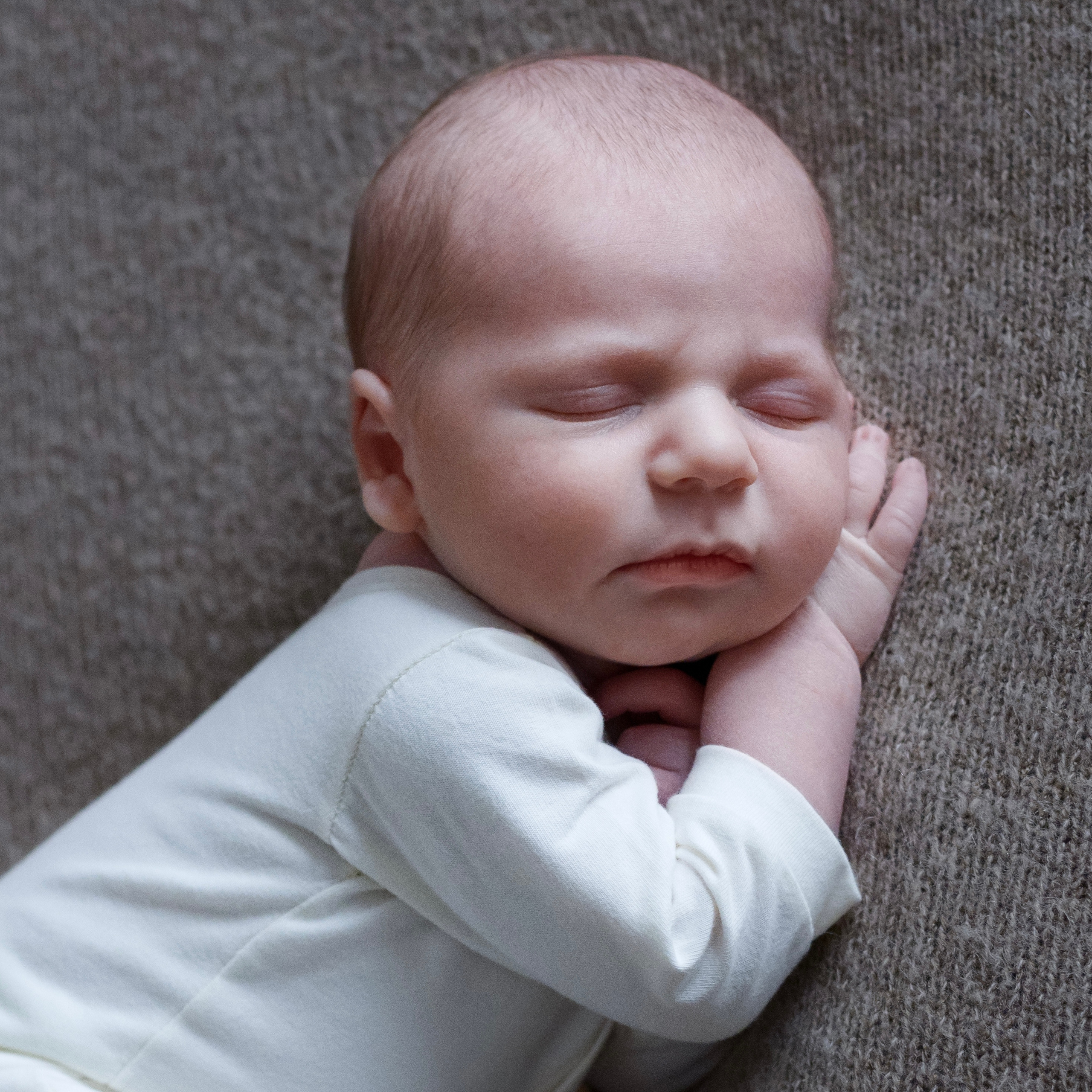 Съемка новорожденных Старый Оскол. Семейный фотограф и новорожденных в Старом Осколе Анна Старкова,