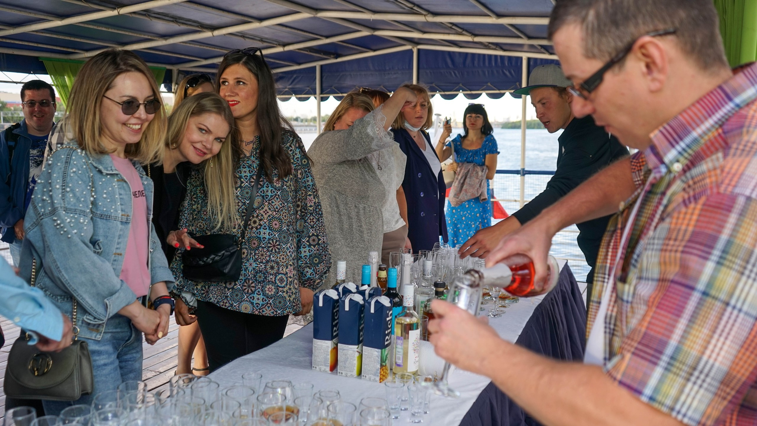 Танцы на воде | 24.07.21. Галерея Фантим