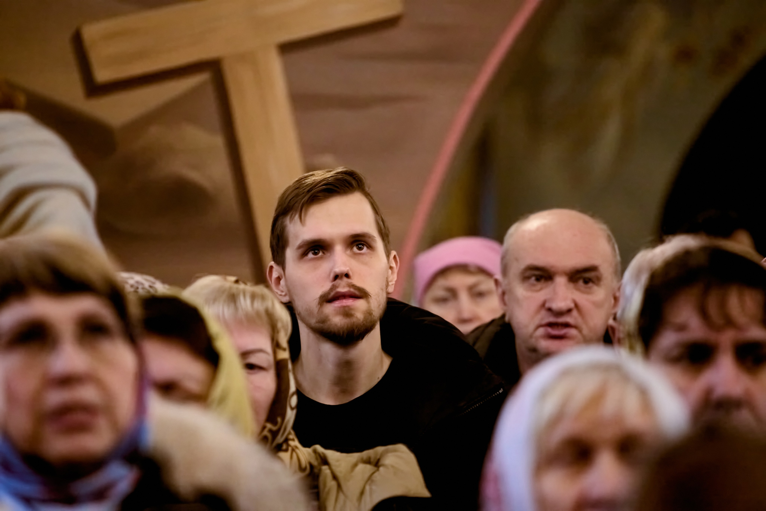 Мужской Портрет в Храме