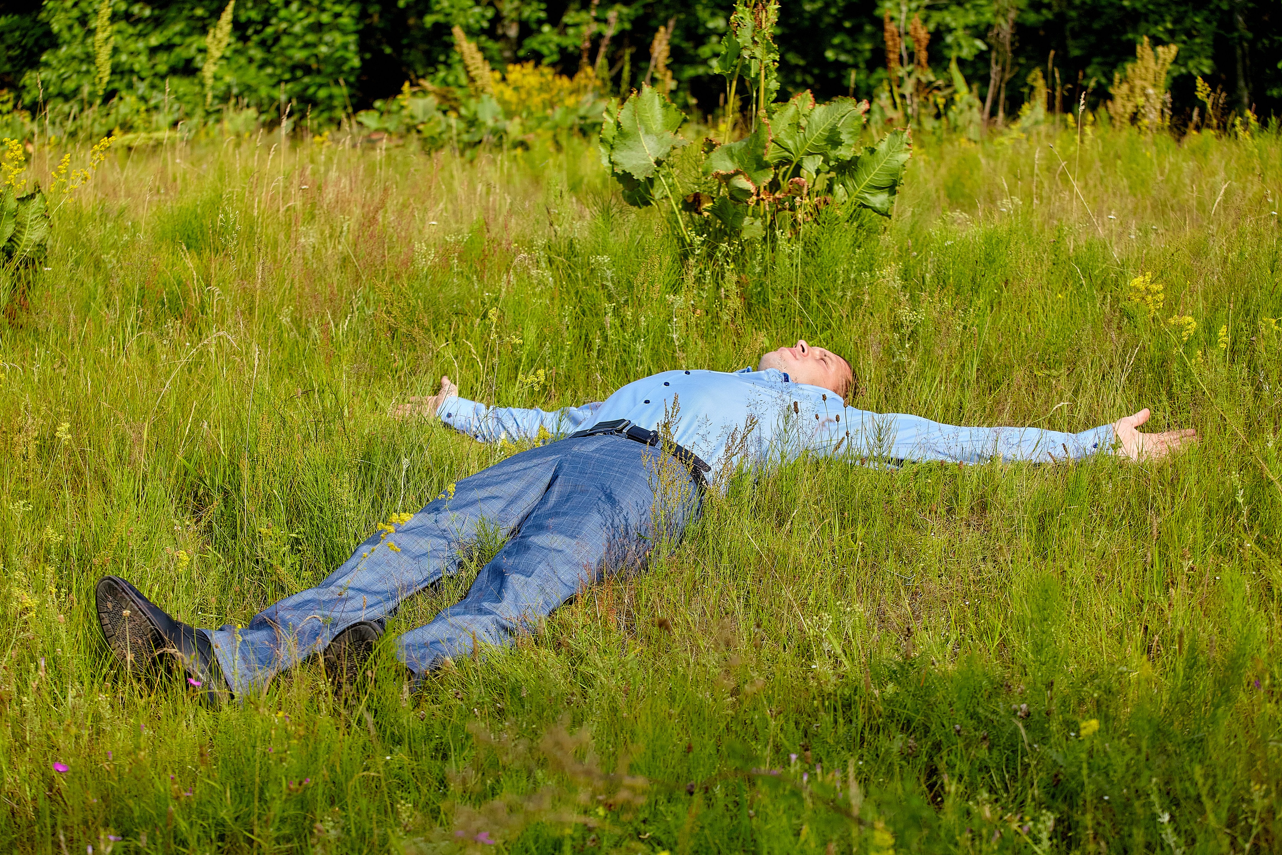 В объятиях вечера. Мужской портрет.