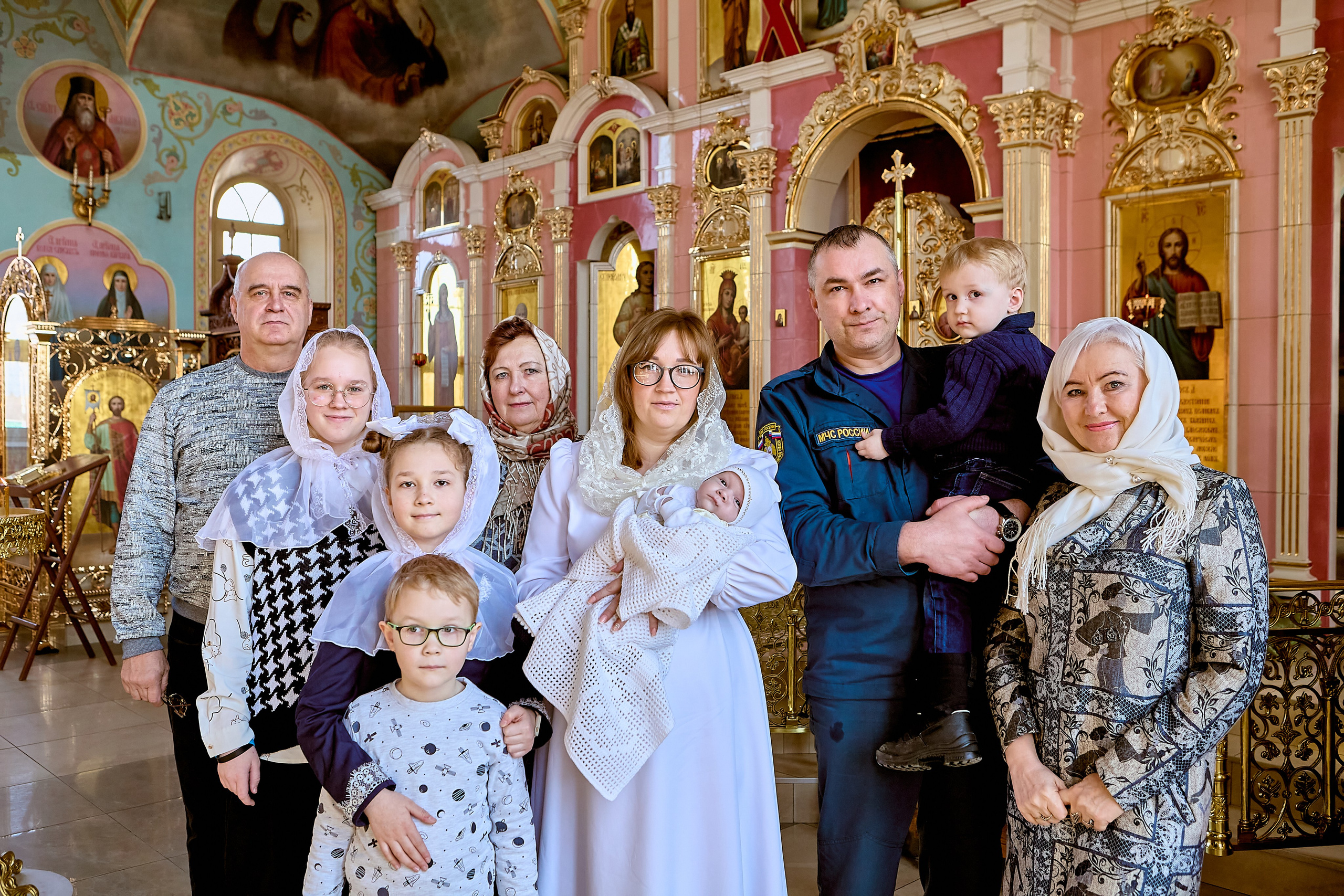 Семейное фото перед Крещением, фотосессия крещения в Дзержинске