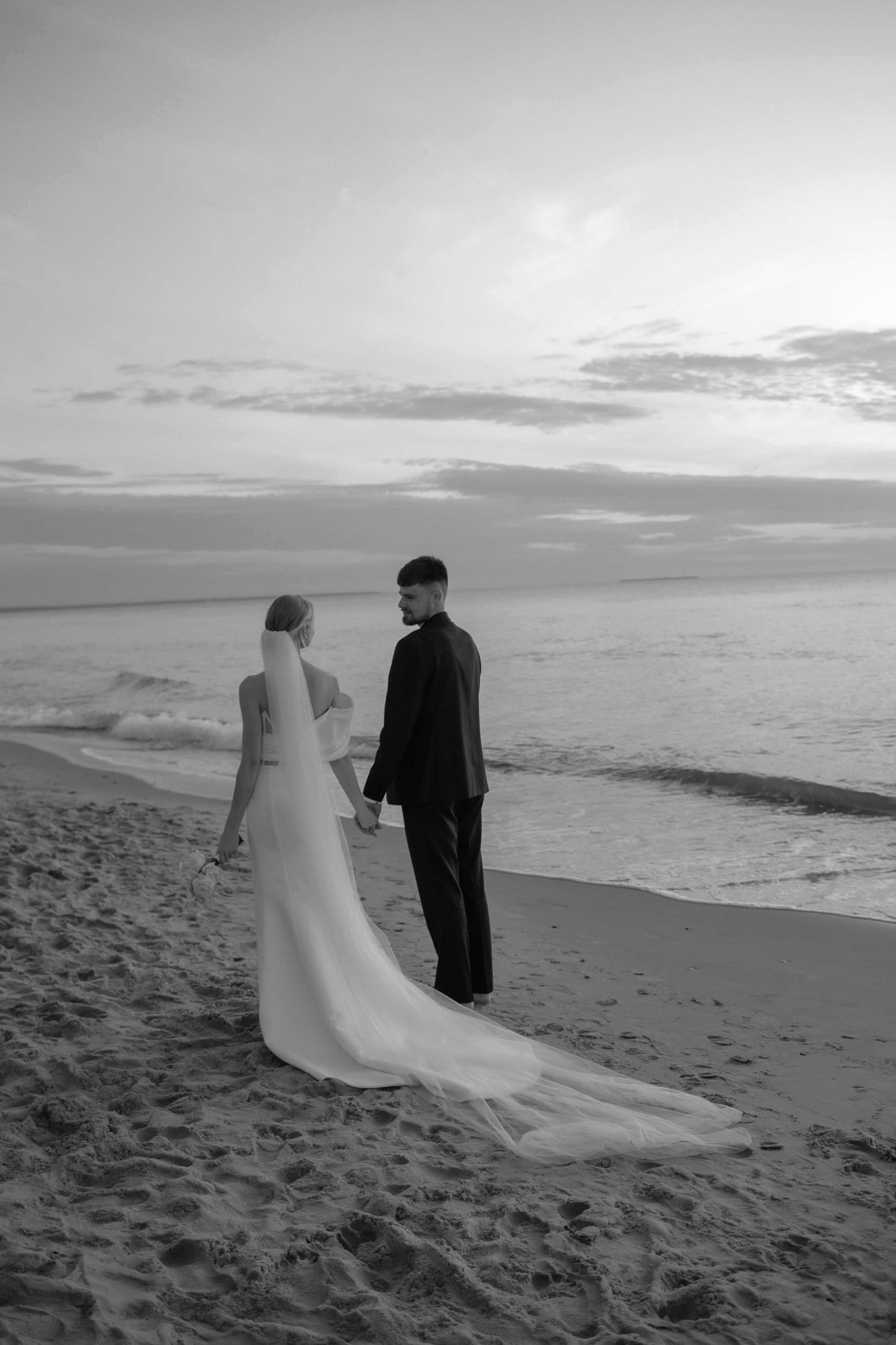 Александра и Влад. На закате. Фотограф в Калининграде Решетникова Алина