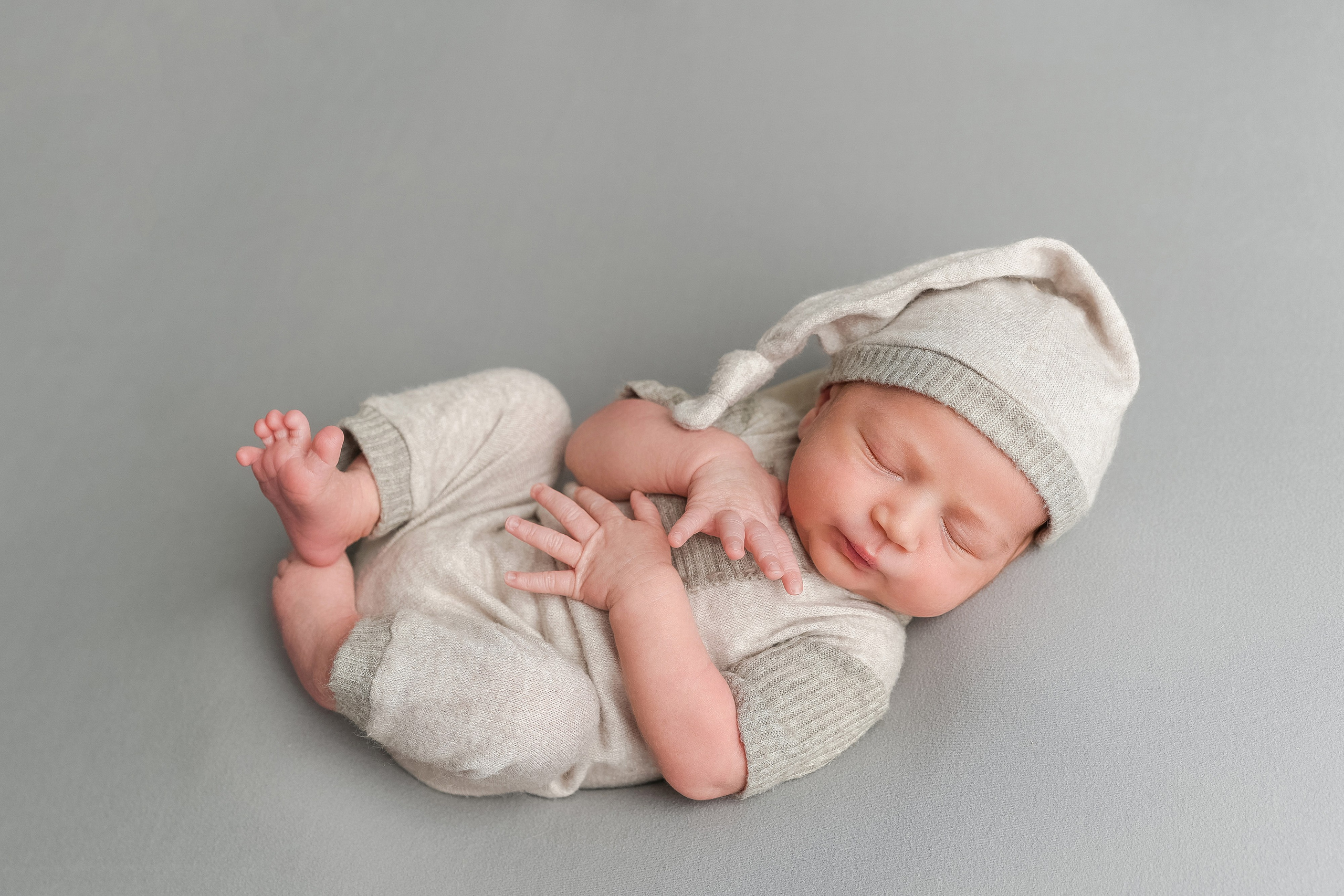 Newborn. Фотограф новорожденных и детский фотограф в Екатеринбурге Ксени