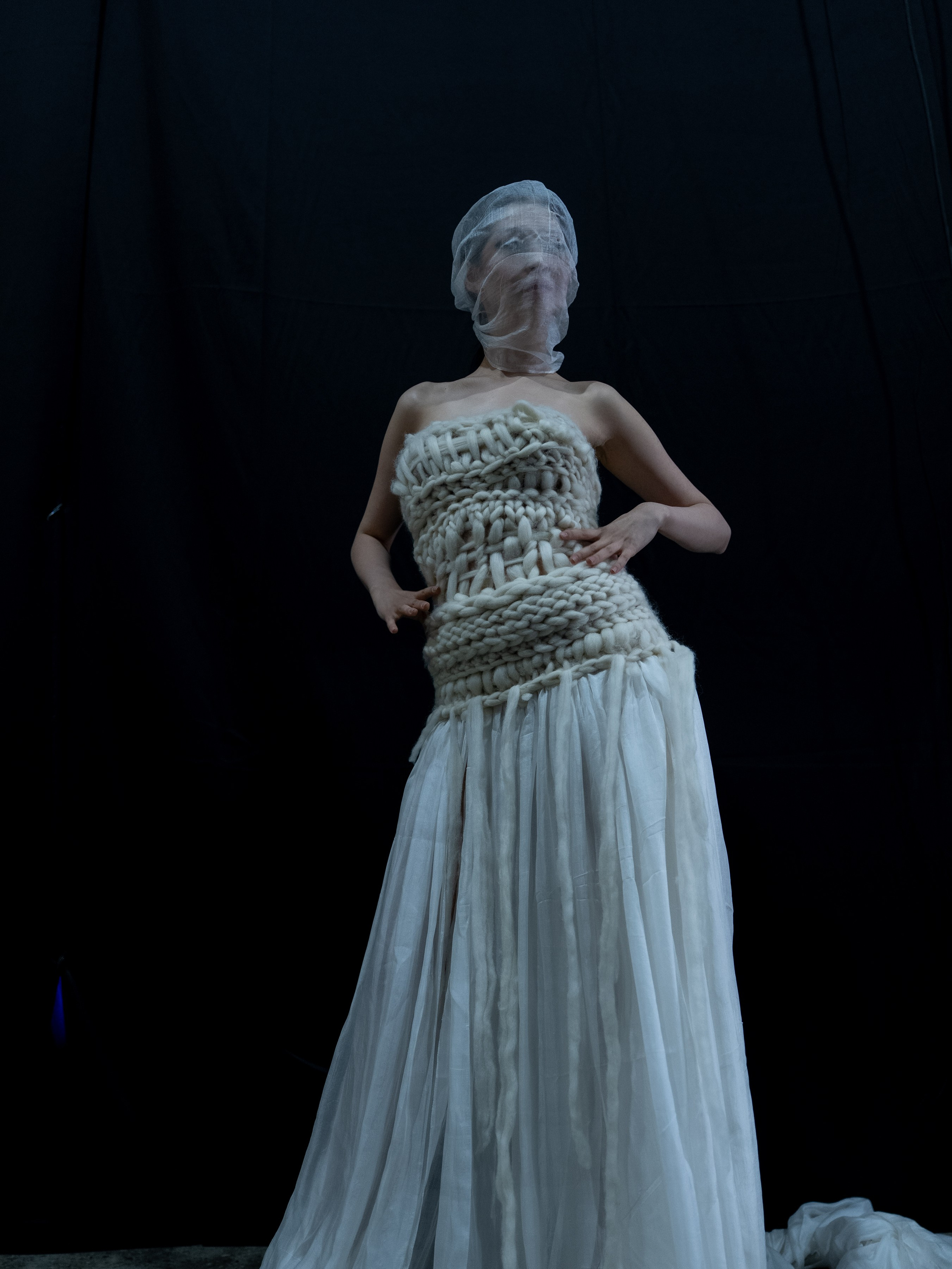Visa Fashion Week Pre-Fall 2026 April BackStage Day 1. Сайт Алматинского НЮ АРТ, будуар и фэшн фотографа Дениса Карпенко