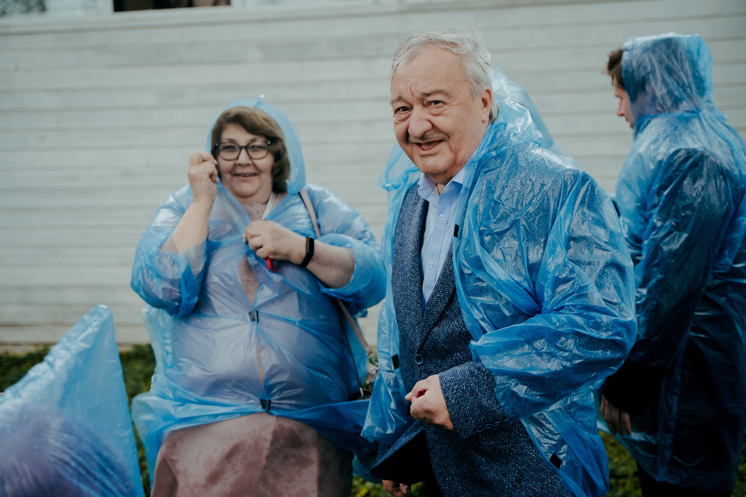Июльский шторм с горячими сердцами. Свадебный фотограф в Санкт — Петербурге