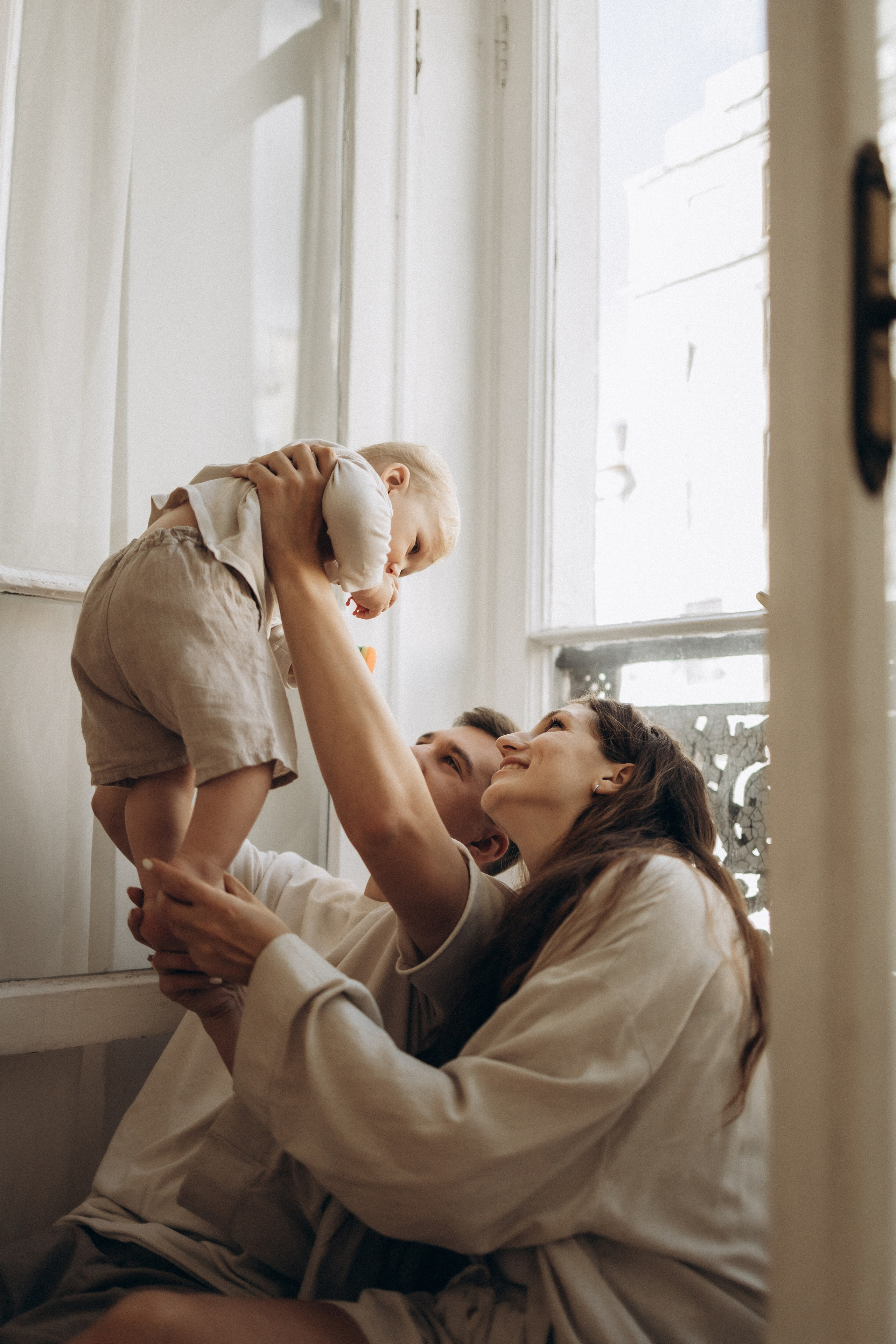 Яна, Дима и малыш Мирон. Семейный, домашний, ньюборн фотограф Москва Цветкова Елизавета