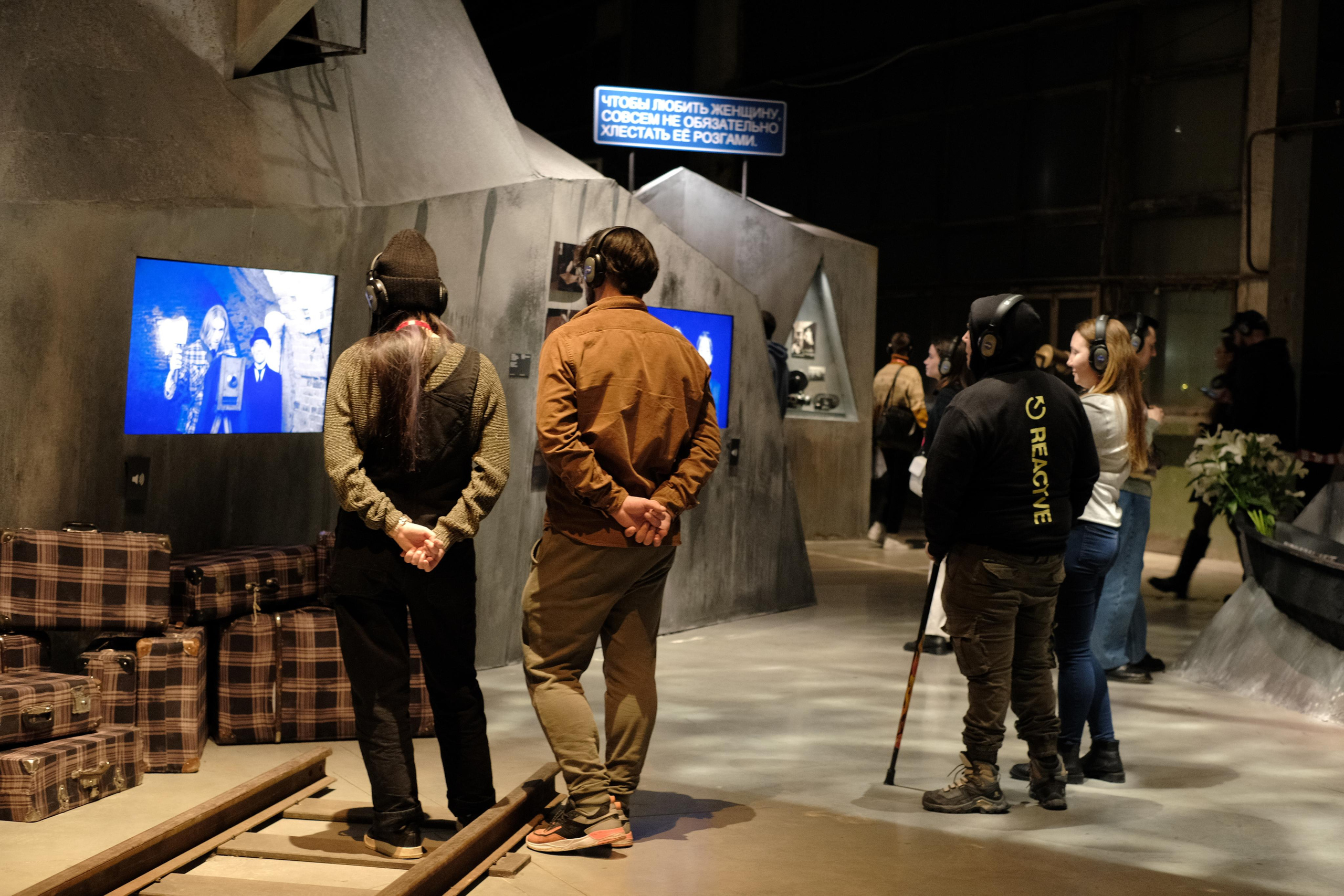 Выставка «Балабанов». Фотограф Мария Хлебникова Санкт-Петербург Москва