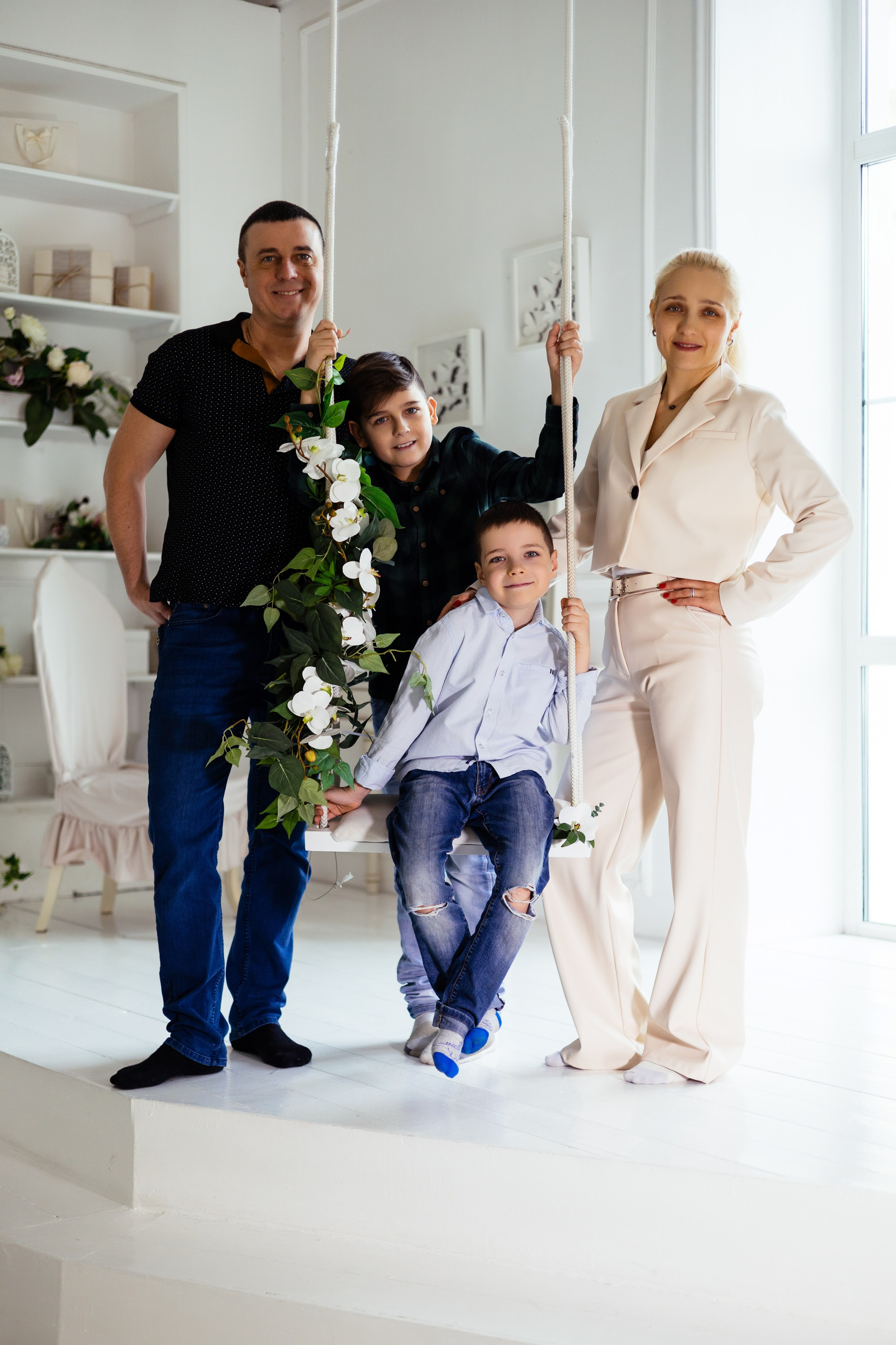 Съемки в студии. Семейный фотограф в Екатеринбурге Макарова Алёна