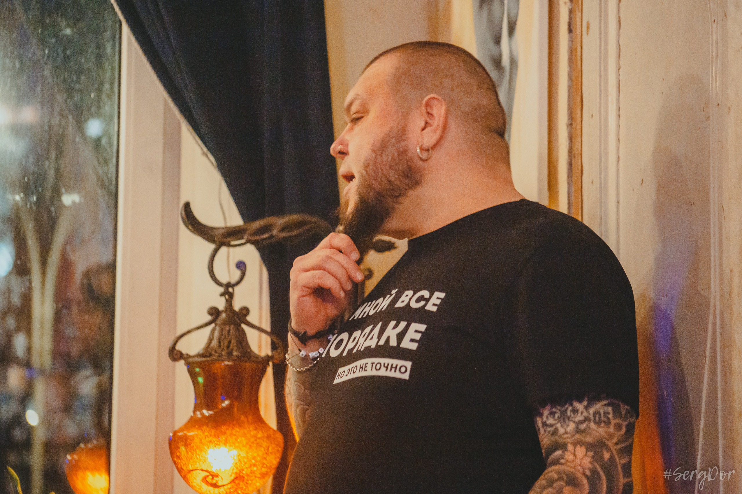 Рома Гонза, Ваня Пинженин, Квартирник у Мищенко, поэты, стихи, совершеннолетие, Санкт-Петербург, Питер, 16.11.2024, SergDor, 16 ноября 2024 года, #SergDor